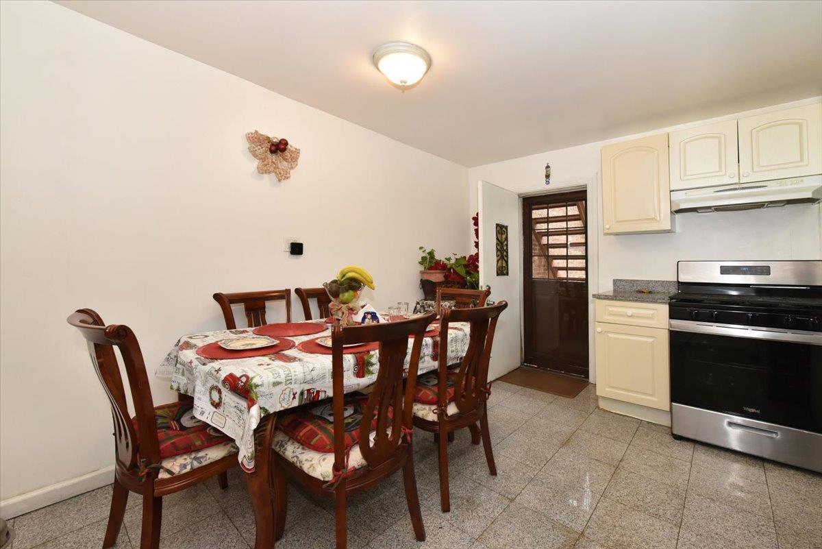 Single Family Forest  Queens, NY 11385, MLS-805244-7
