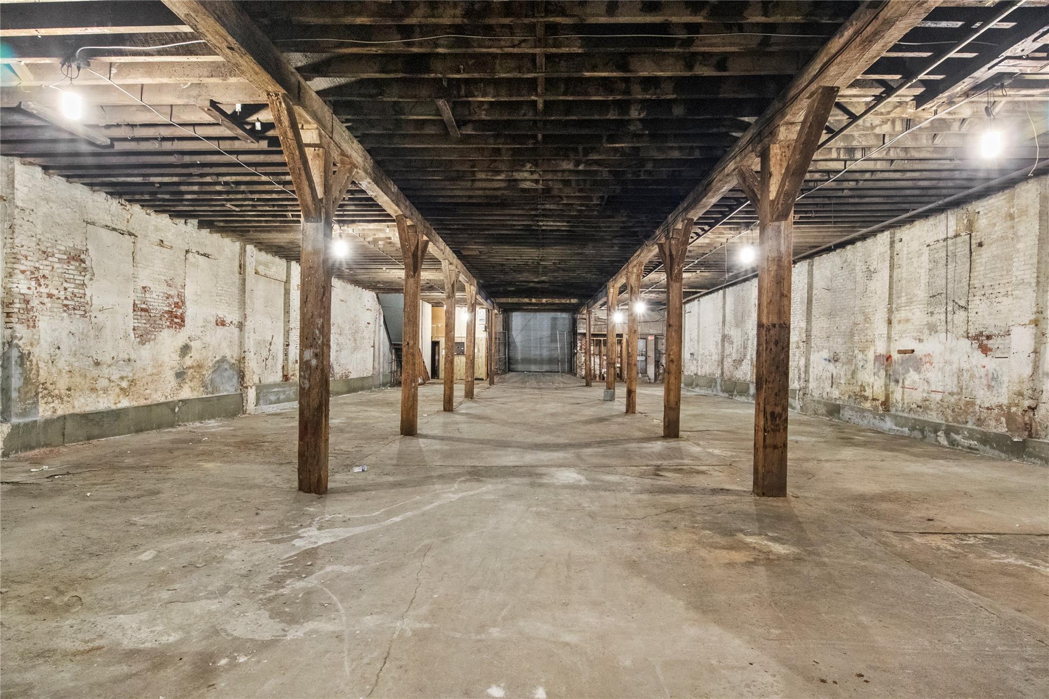 Commercial Lease 8th Street  Brooklyn, NY 11215, MLS-805377-3