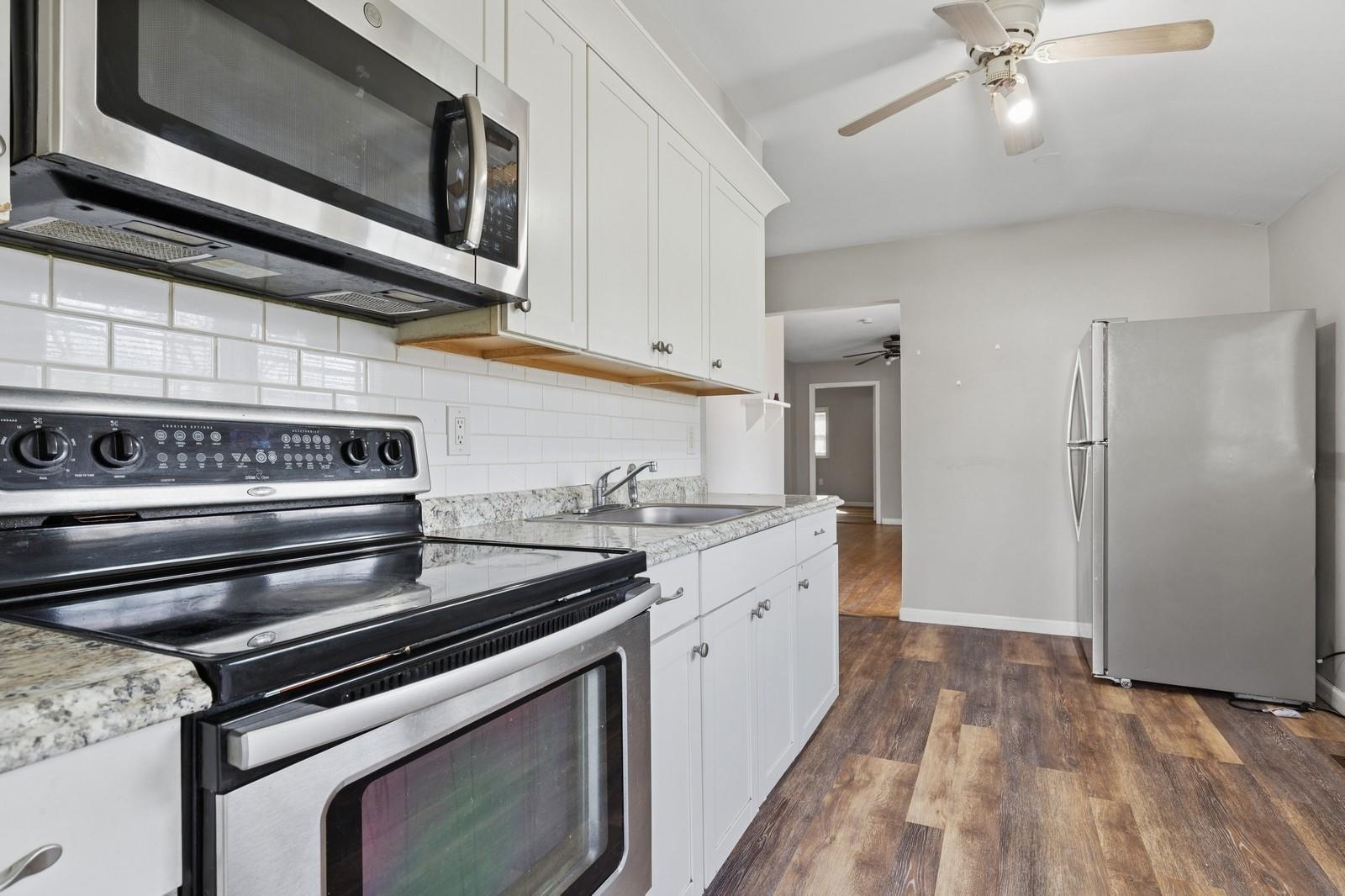 Single Family Louise  Suffolk County, NY 11772, MLS-805462-27