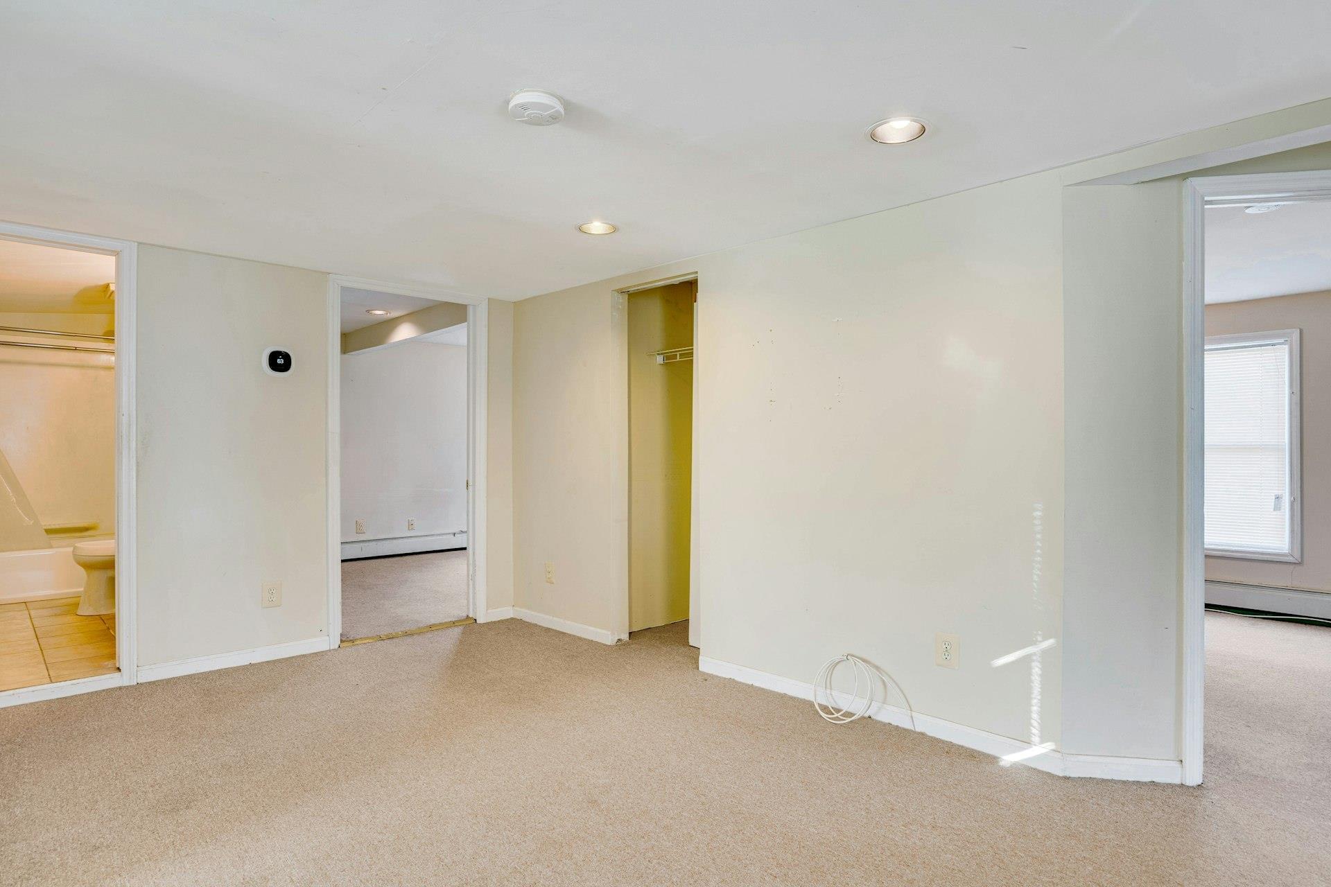 Single Family East  Suffolk County, NY 11757, MLS-805626-11