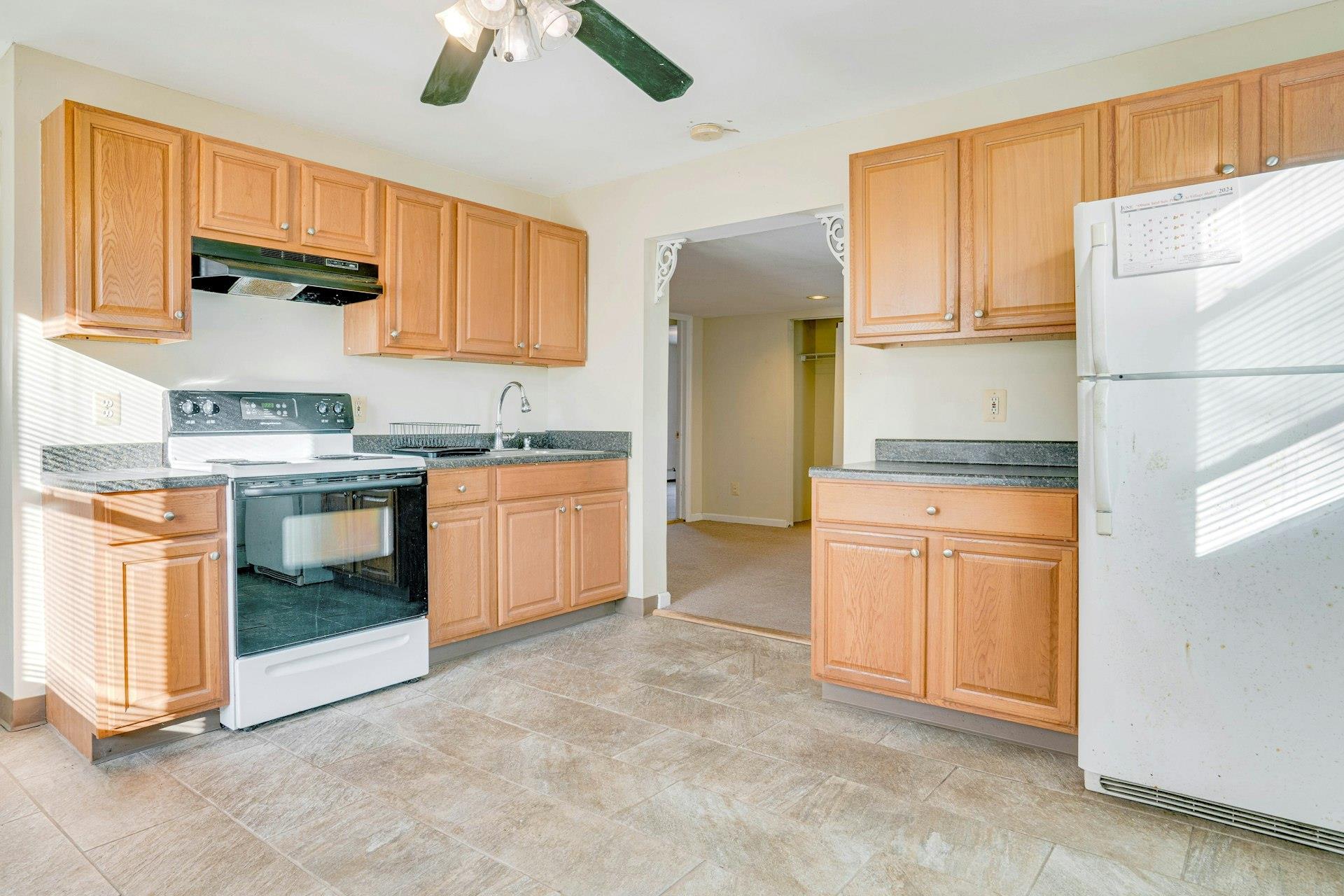 Single Family East  Suffolk County, NY 11757, MLS-805626-12
