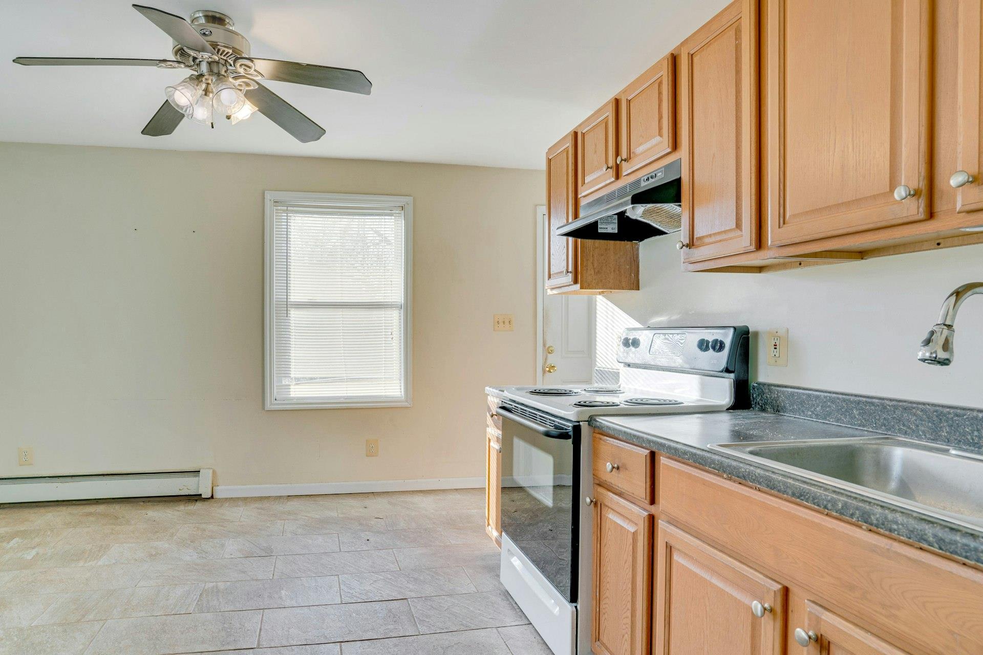 Single Family East  Suffolk County, NY 11757, MLS-805626-14