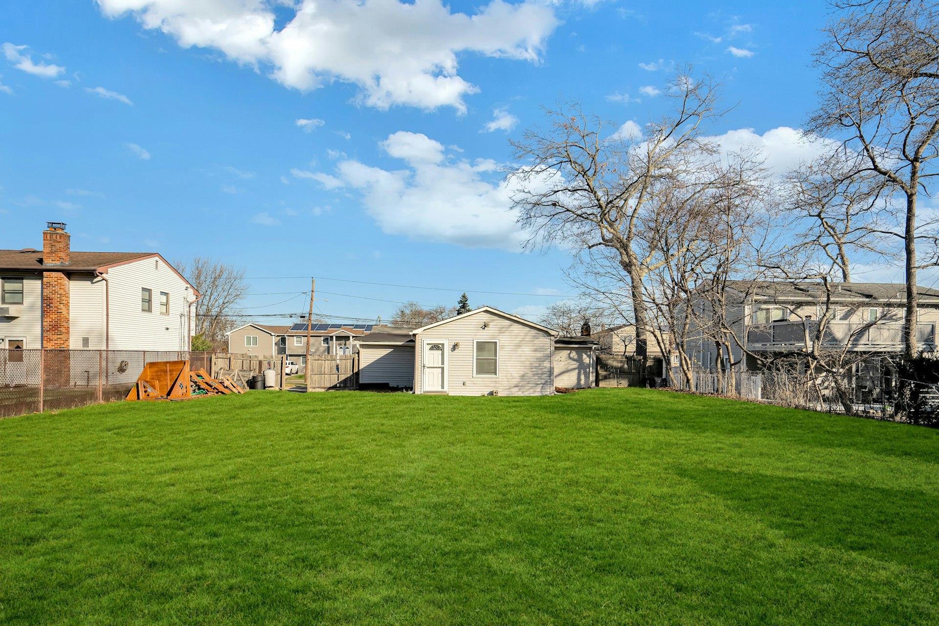 Single Family East  Suffolk County, NY 11757, MLS-805626-23