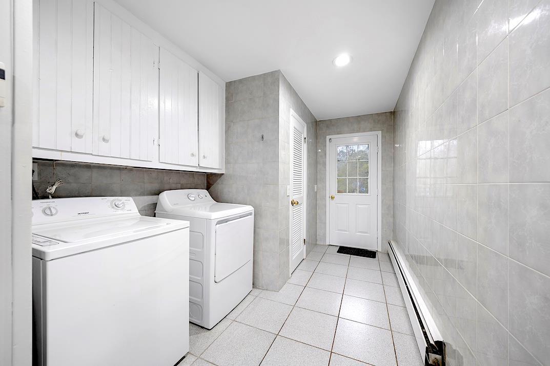 Single Family Squires  Suffolk County, NY 11942, MLS-805685-19