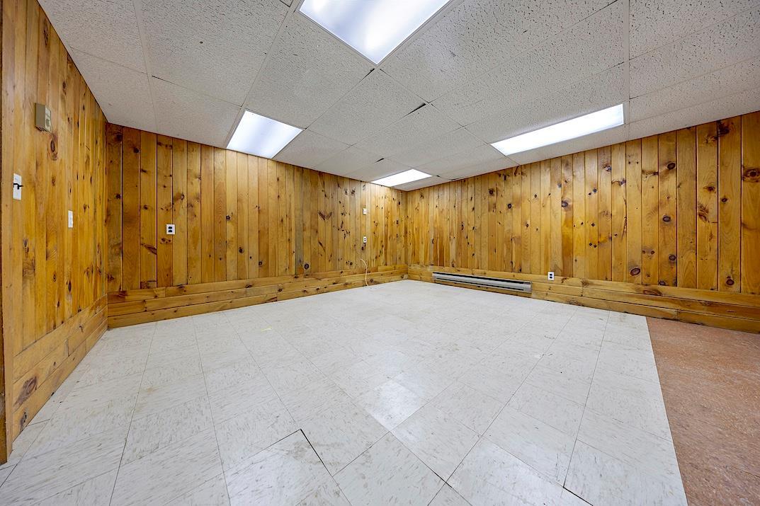 Single Family Squires  Suffolk County, NY 11942, MLS-805685-35