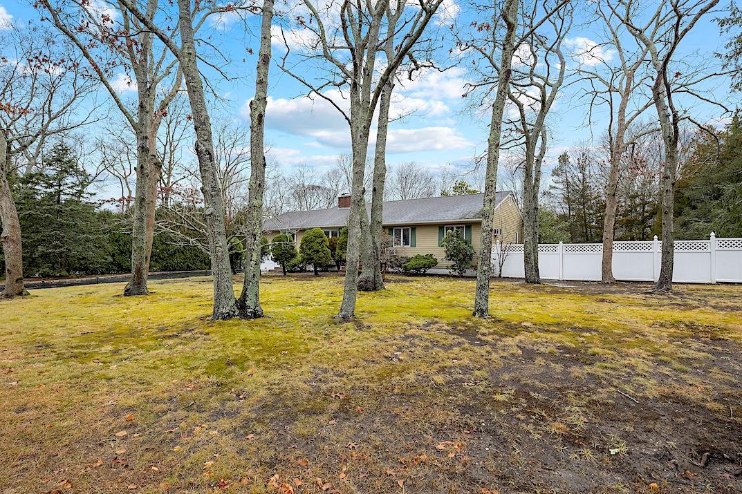 Single Family Squires  Suffolk County, NY 11942, MLS-805685-43