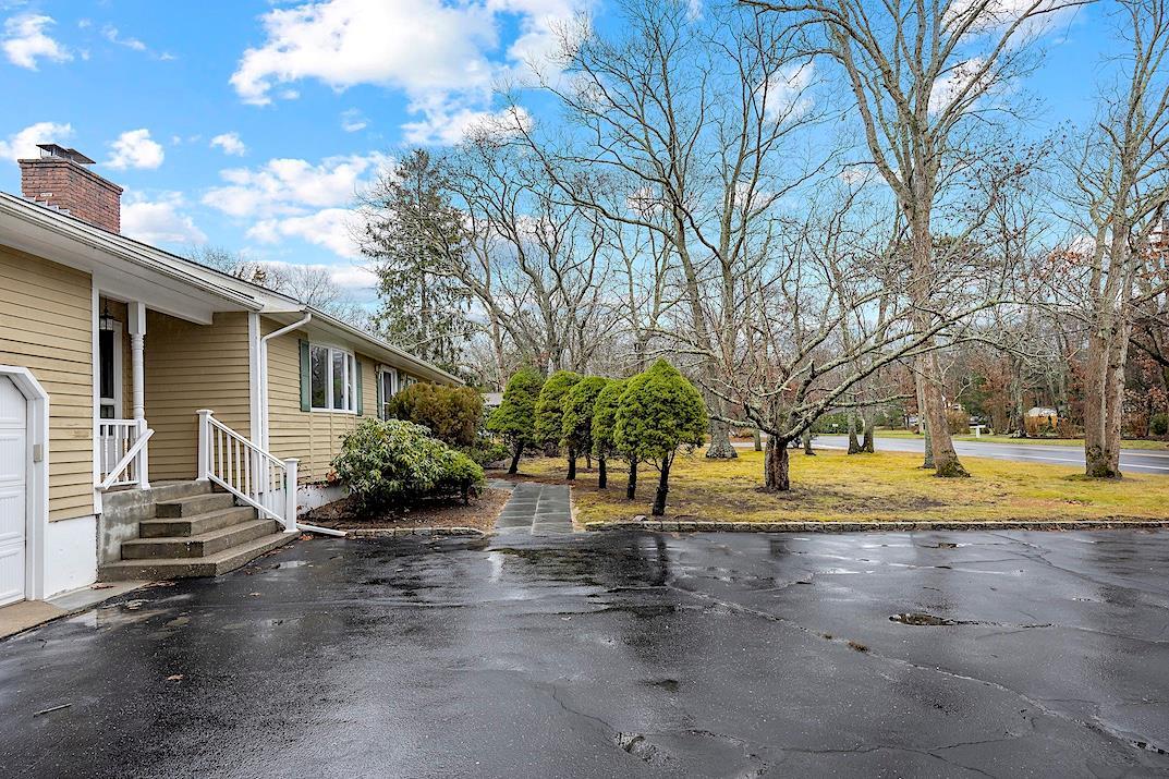 Single Family Squires  Suffolk County, NY 11942, MLS-805685-48