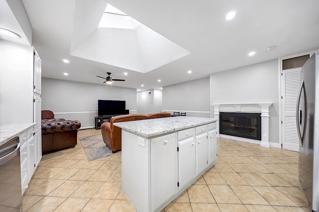 Single Family Squires  Suffolk County, NY 11942, MLS-805685-9