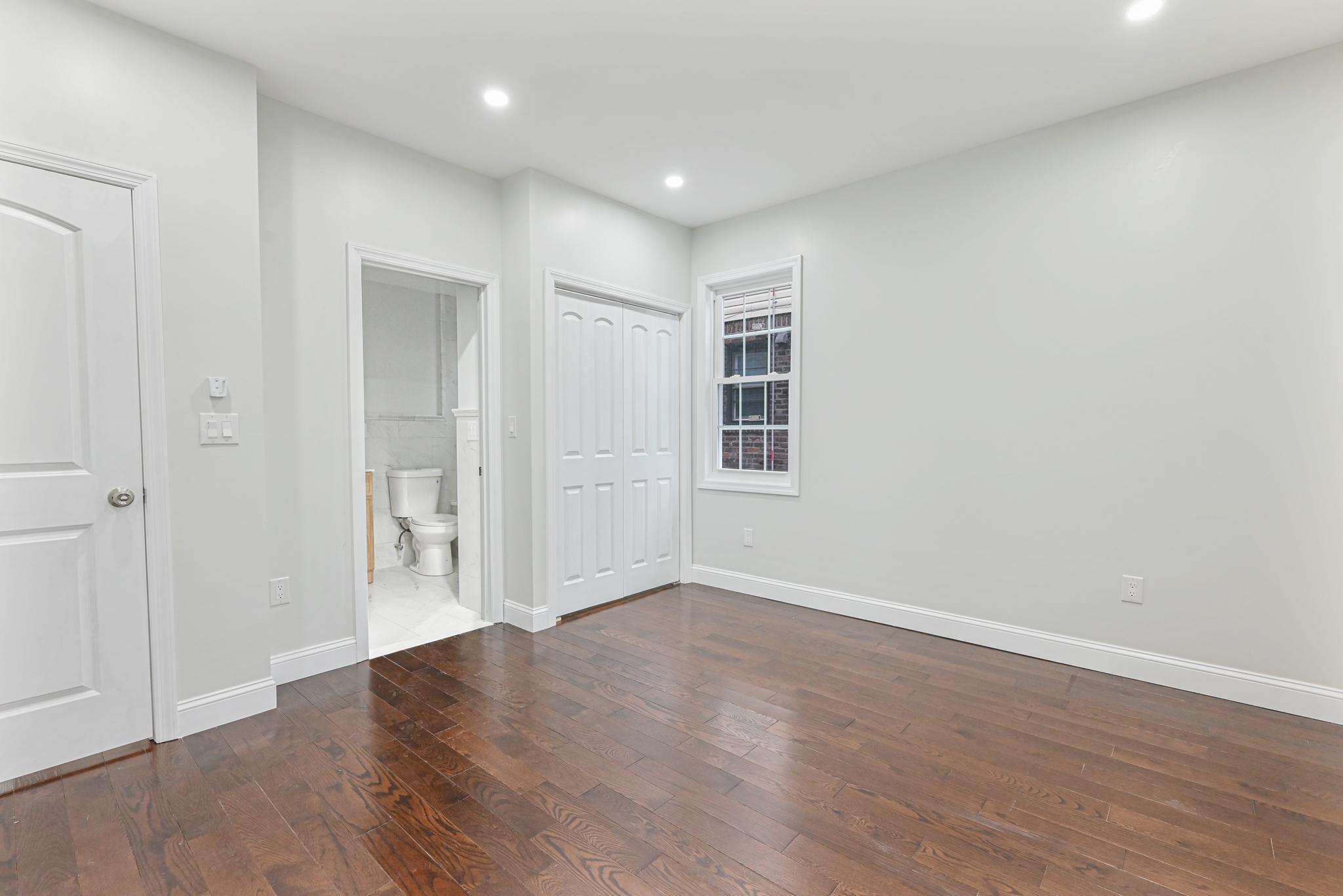 Single Family Brocher  Queens, NY 11434, MLS-805710-13