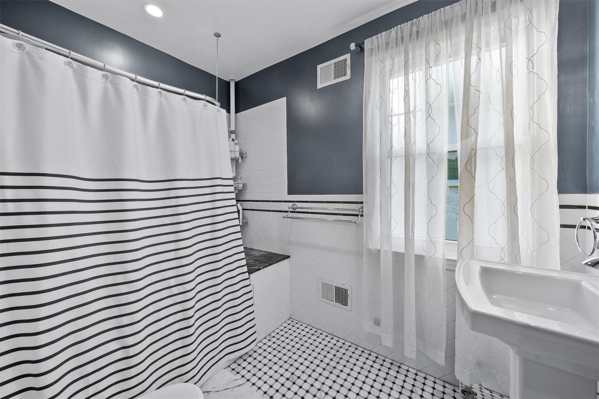 Single Family Hutchinson  Westchester County, NY 10552, MLS-805758-14