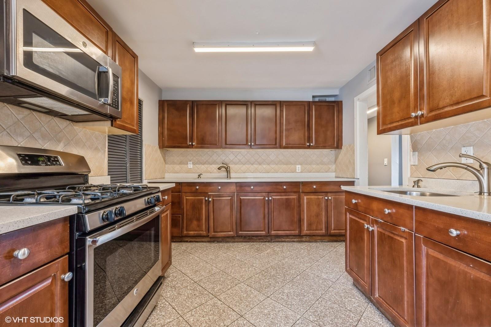 Single Family Peninsula  Nassau County, NY 11598, MLS-805810-12