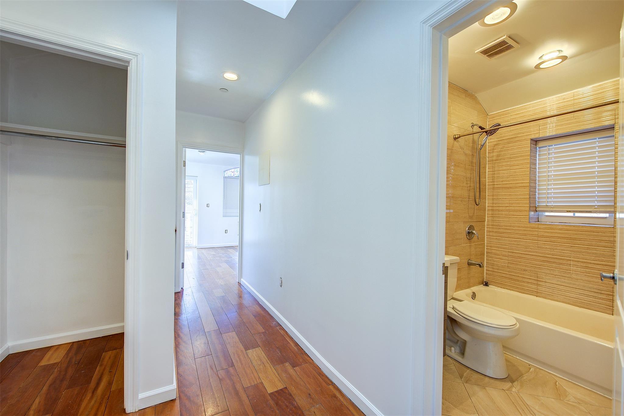 Apartment De Reimer  Bronx, NY 10466, MLS-805824-17
