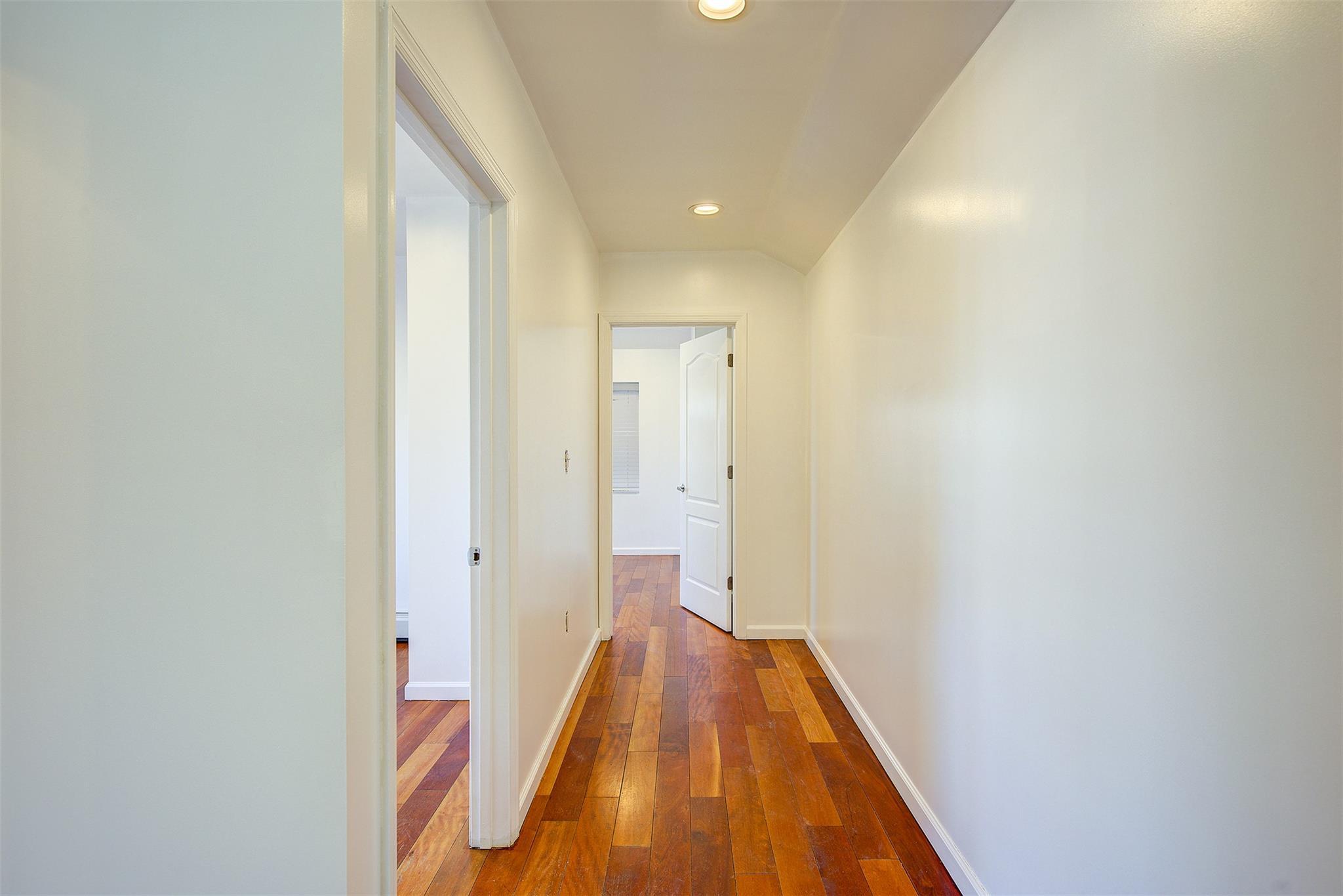 Apartment De Reimer  Bronx, NY 10466, MLS-805824-19