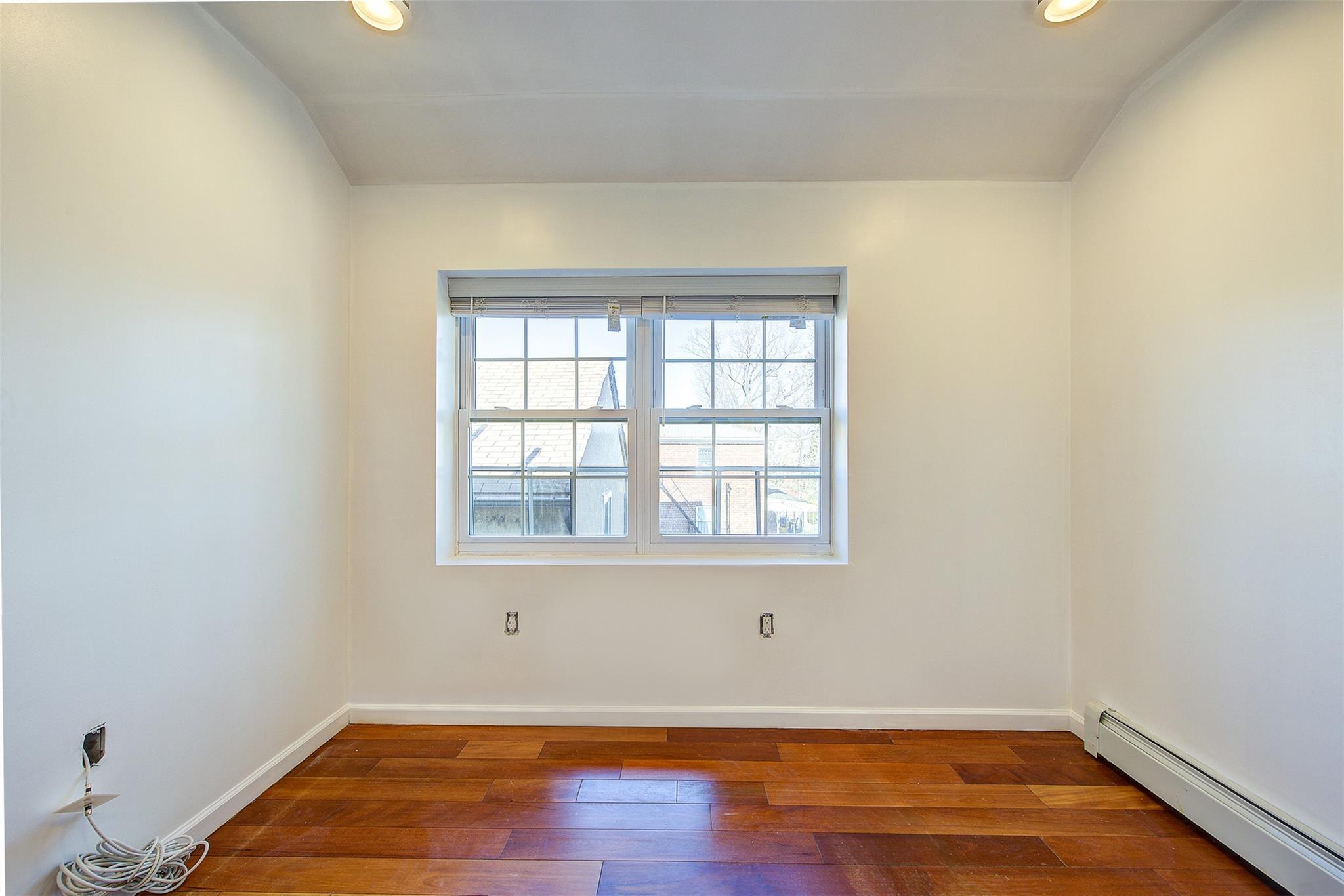 Apartment De Reimer  Bronx, NY 10466, MLS-805824-22