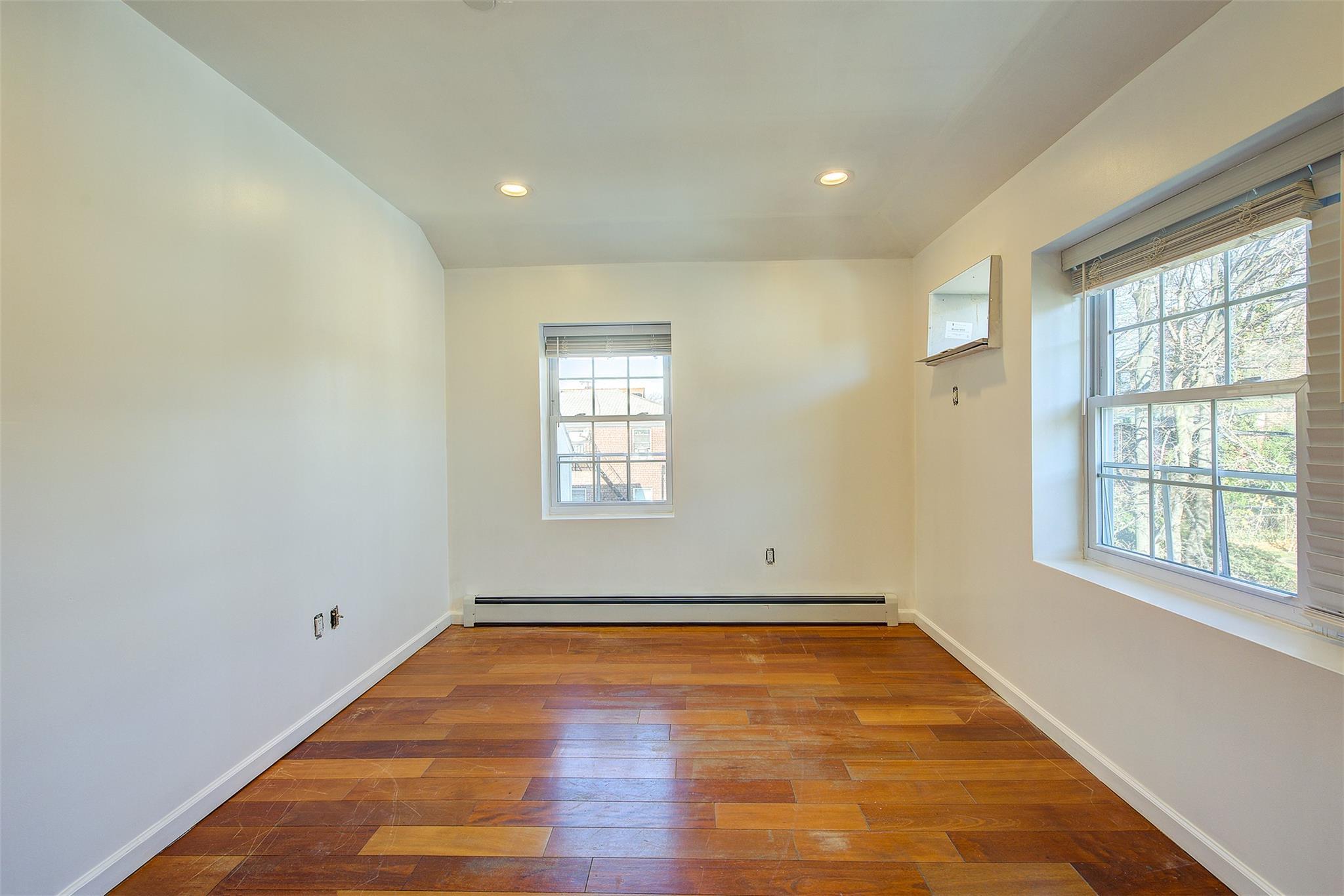 Apartment De Reimer  Bronx, NY 10466, MLS-805824-27