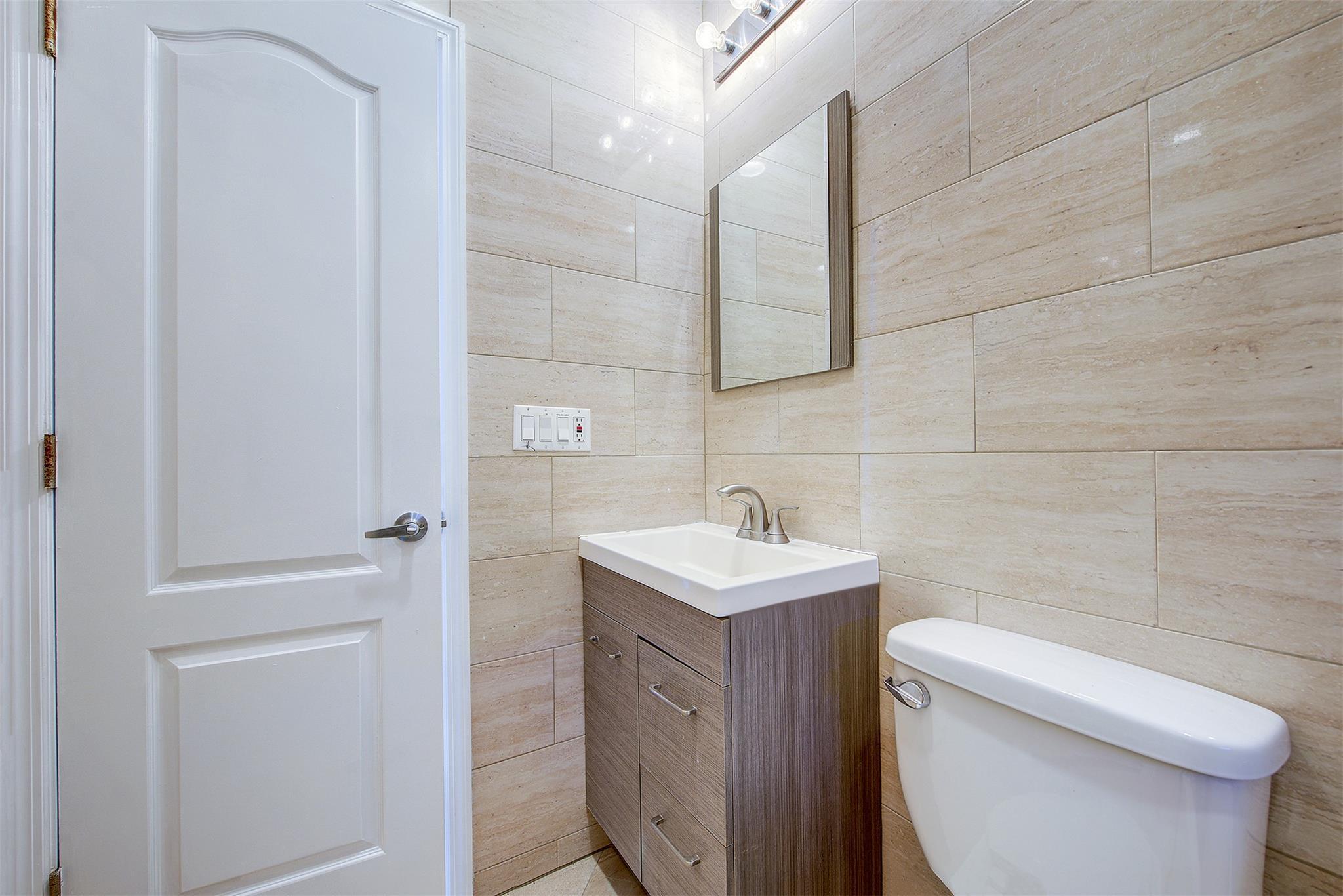 Apartment De Reimer  Bronx, NY 10466, MLS-805824-44