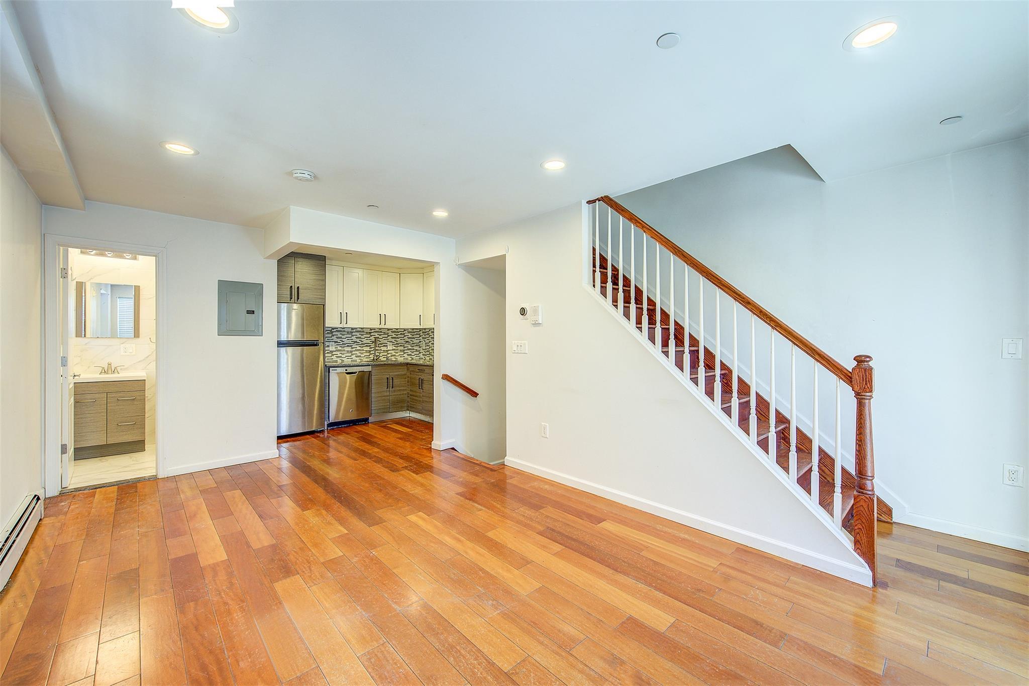Apartment De Reimer  Bronx, NY 10466, MLS-805824-6
