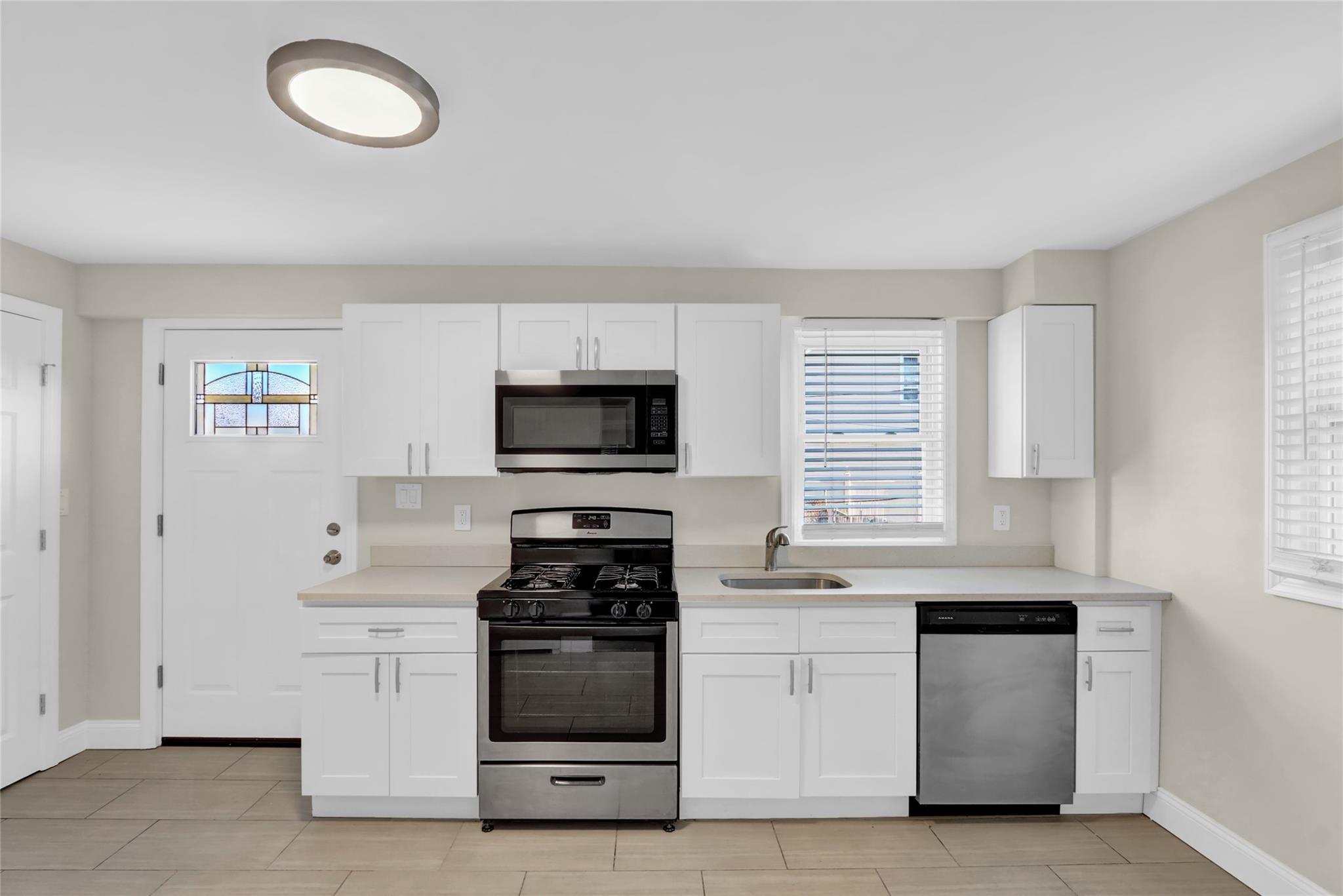 Single Family Main  Nassau County, NY 11550, MLS-805904-10