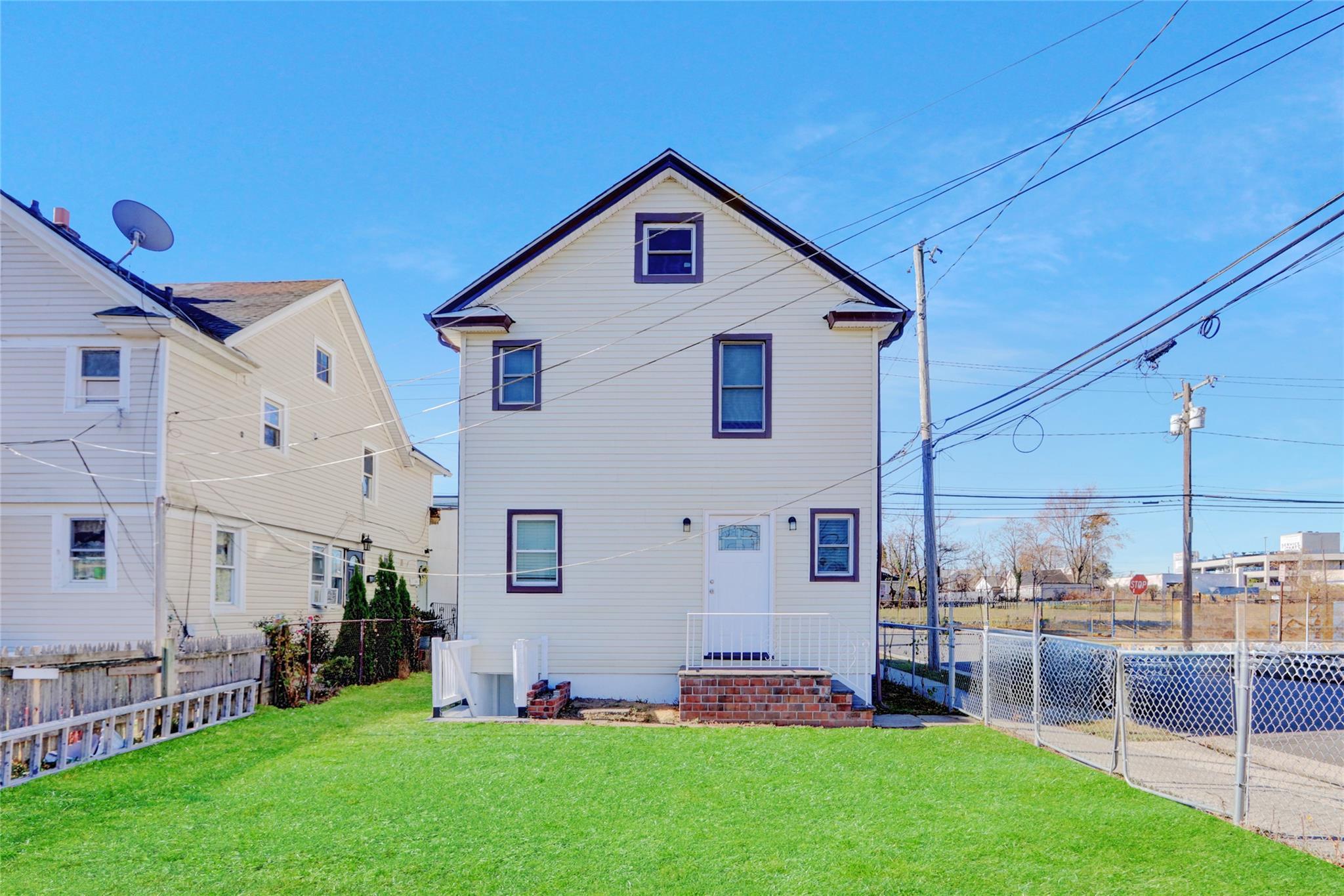 Single Family Main  Nassau County, NY 11550, MLS-805904-4