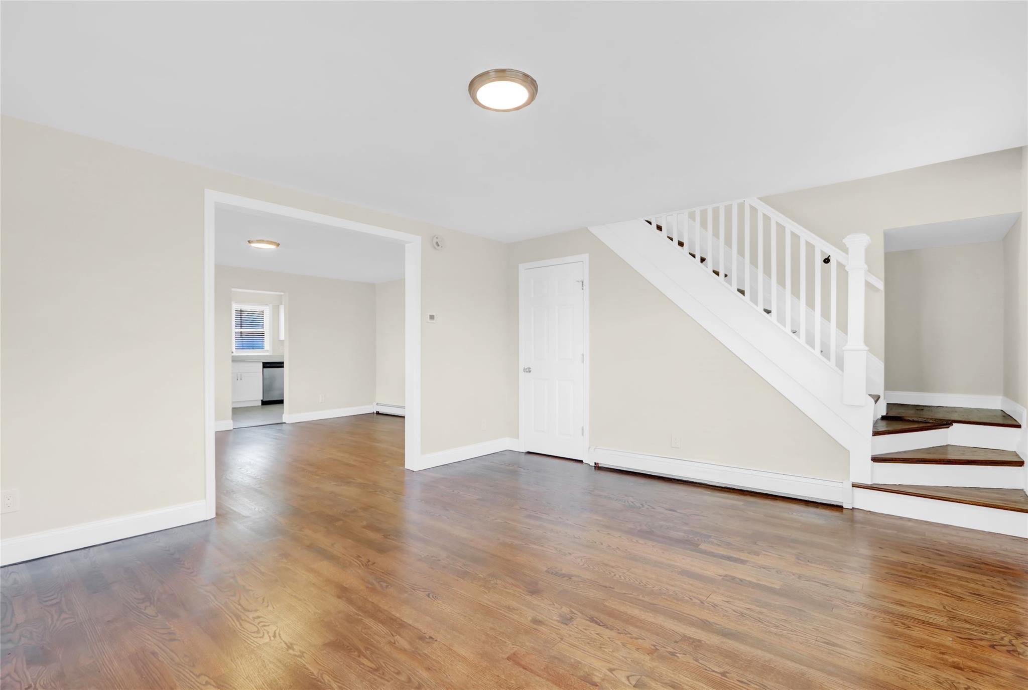 Single Family Main  Nassau County, NY 11550, MLS-805904-7