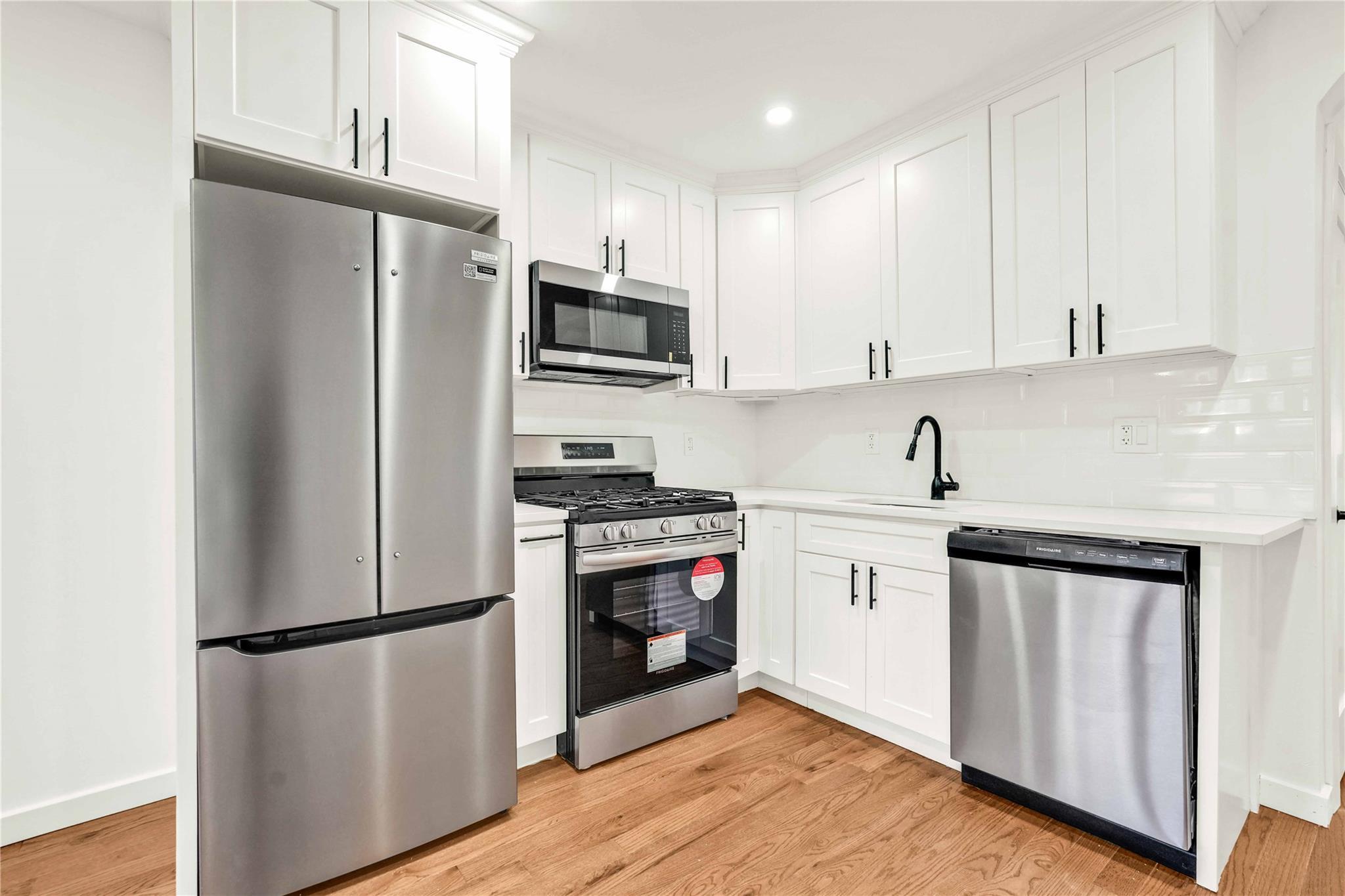 Single Family 27th  Brooklyn, NY 11229, MLS-806029-21