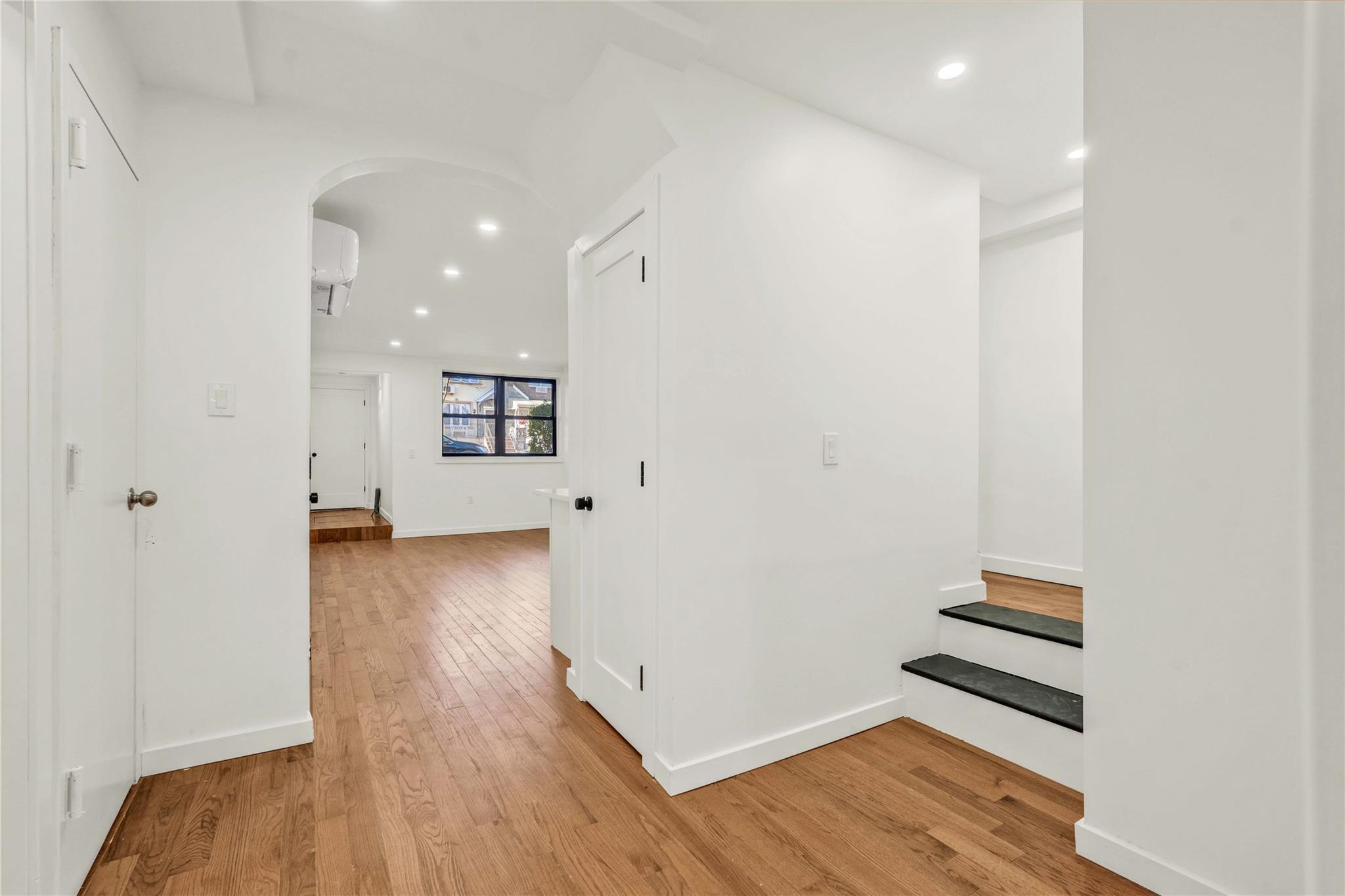 Single Family 27th  Brooklyn, NY 11229, MLS-806029-25