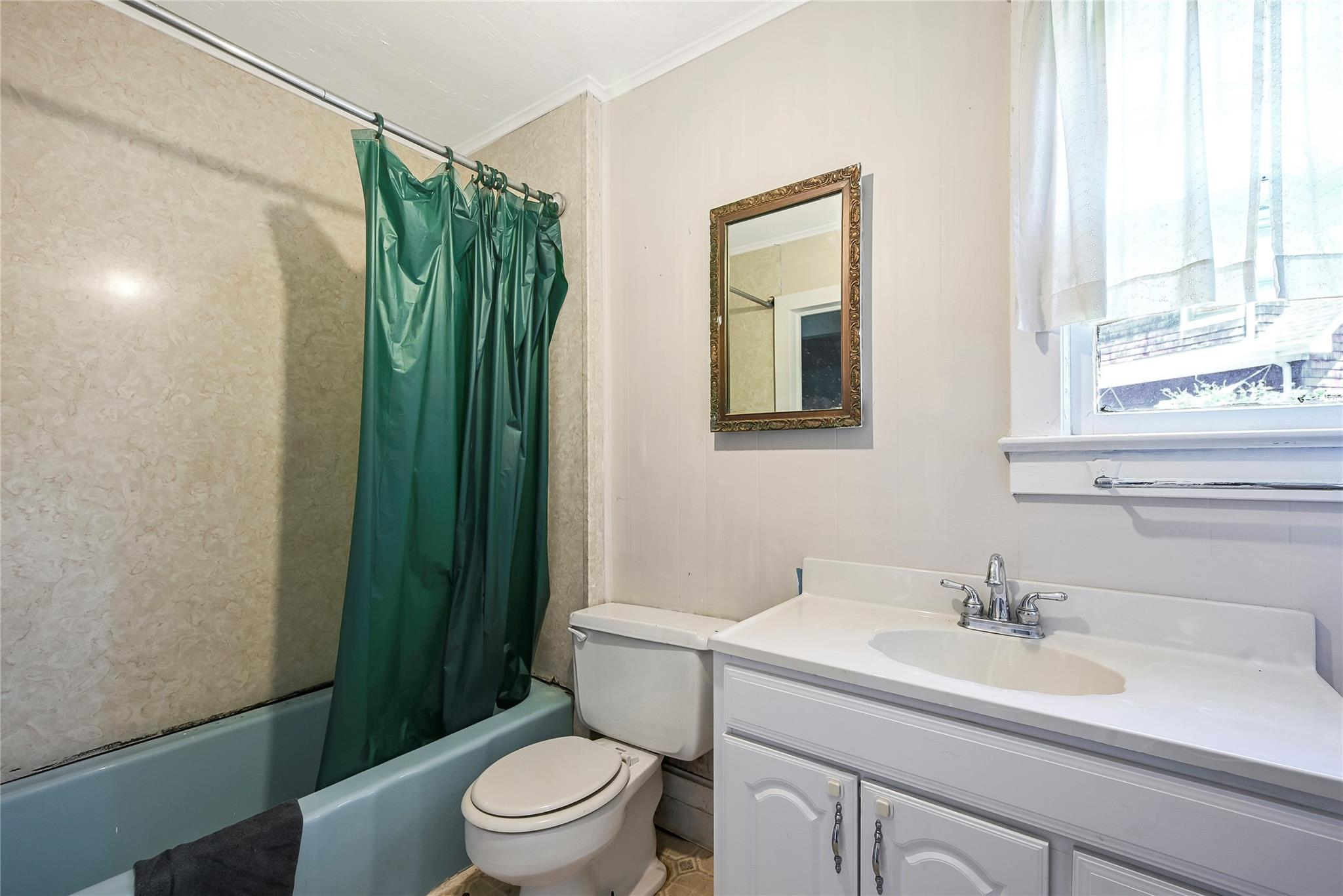 Single Family Knapp Place  Suffolk County, NY 11944, MLS-806036-14