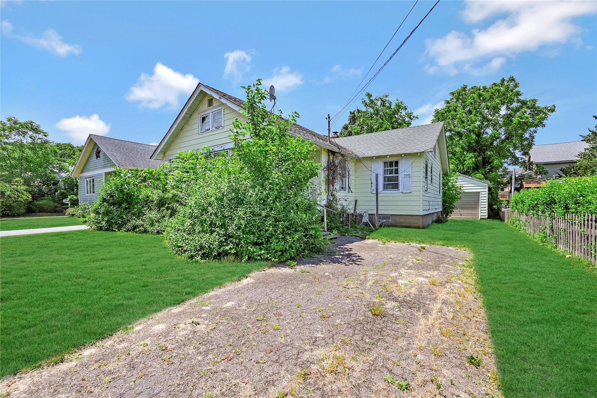 Single Family Knapp Place  Suffolk County, NY 11944, MLS-806036-7