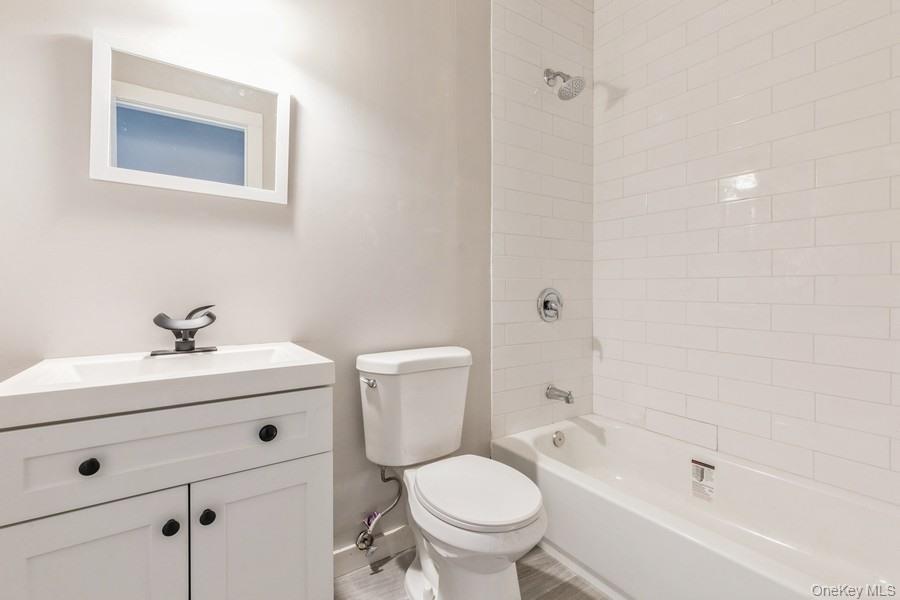 Single Family Lynbrook Suffolk County, NY 11951, MLS-806092-19