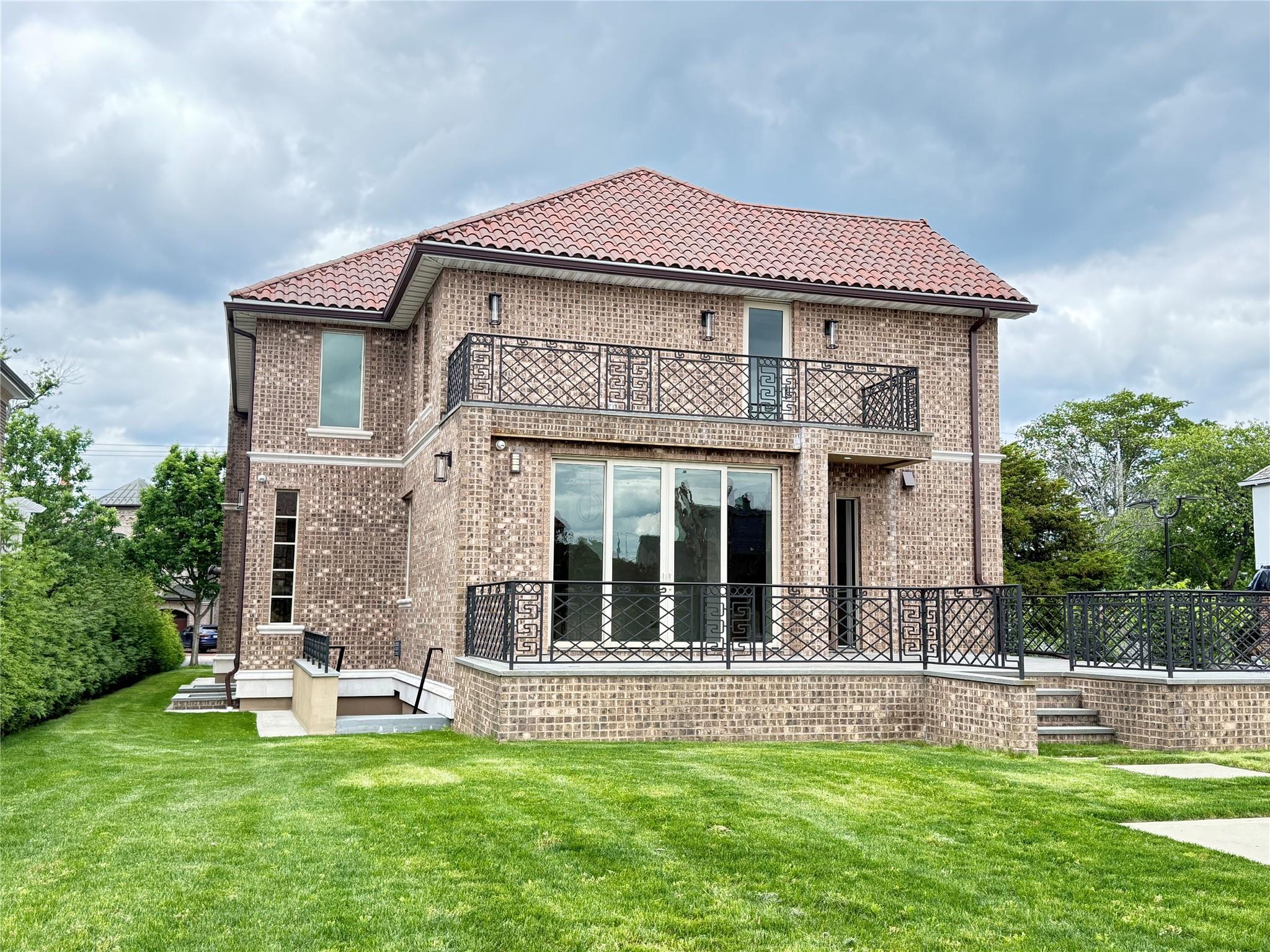 Single Family Boulevard  Queens, NY 11357, MLS-806212-14