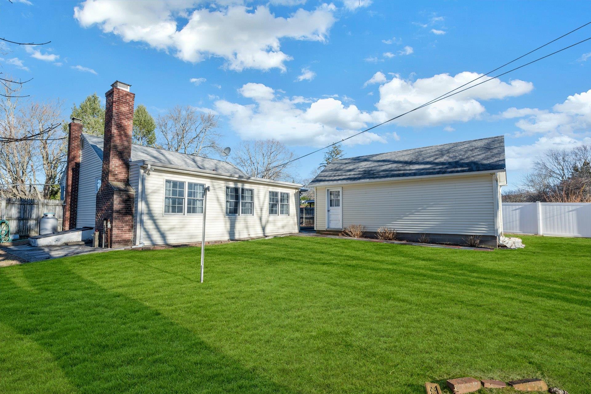 Single Family Ruth  Suffolk County, NY 11952, MLS-806218-19