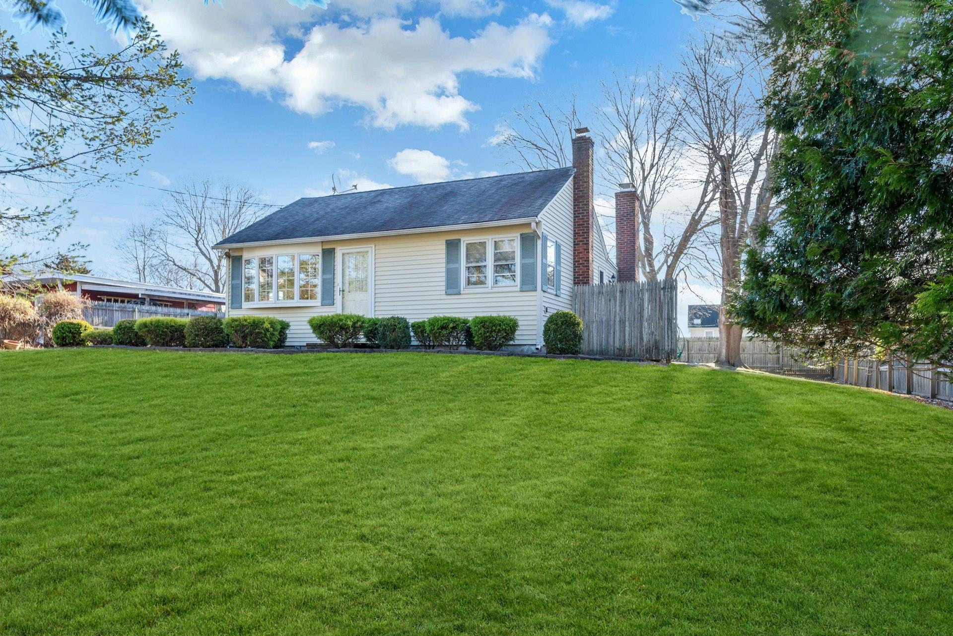 Single Family Ruth  Suffolk County, NY 11952, MLS-806218-2