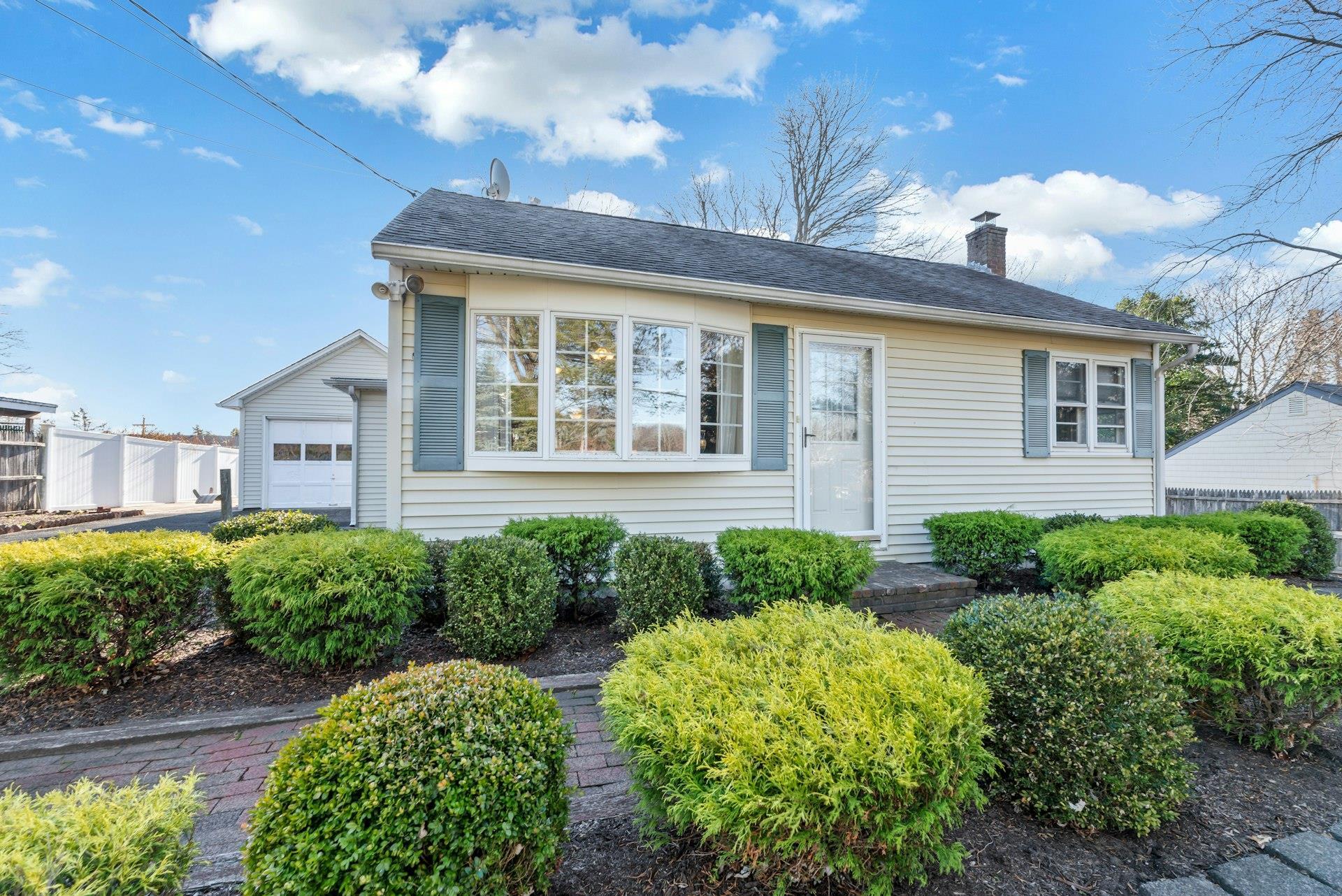 Single Family Ruth  Suffolk County, NY 11952, MLS-806218-4