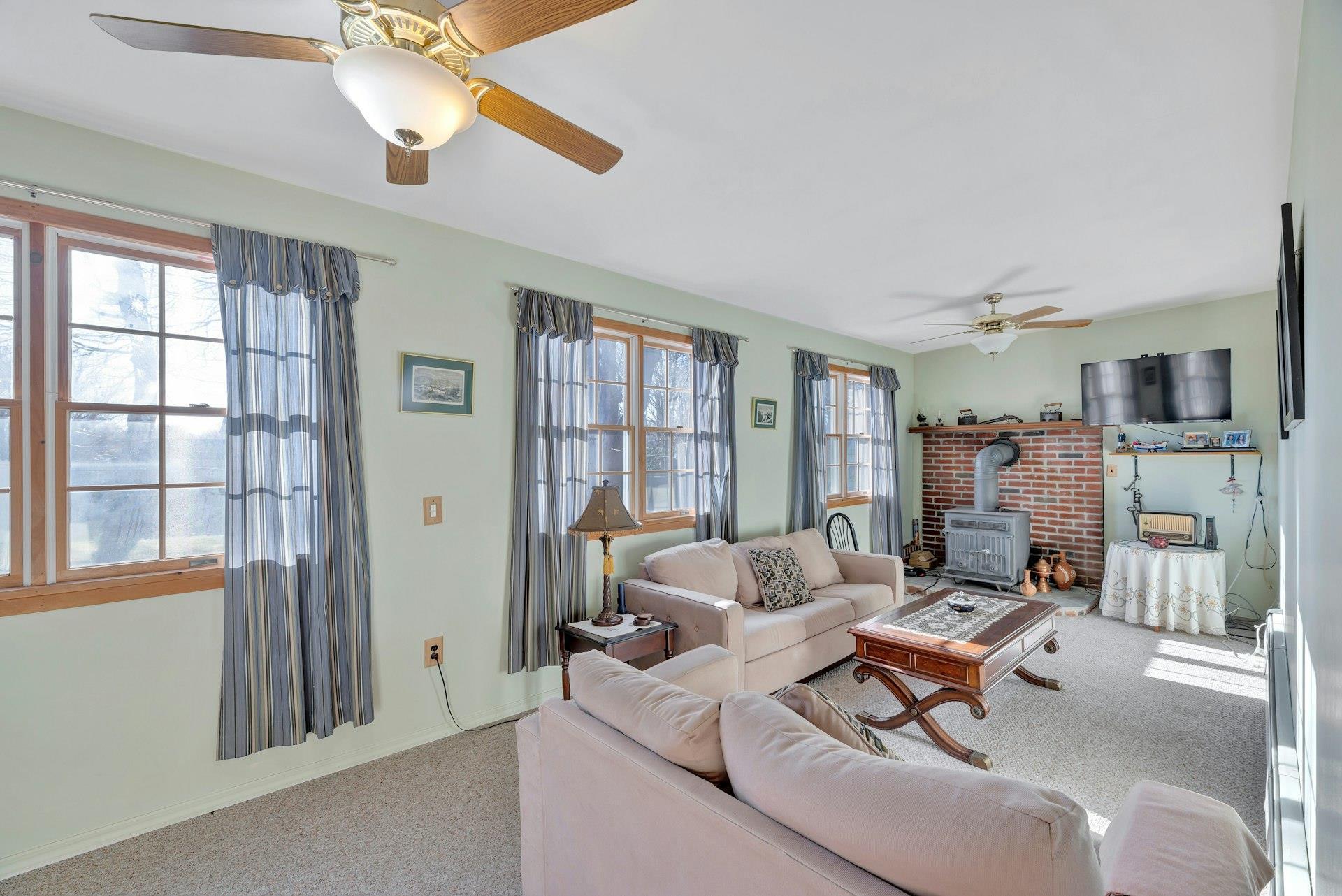 Single Family Ruth  Suffolk County, NY 11952, MLS-806218-6
