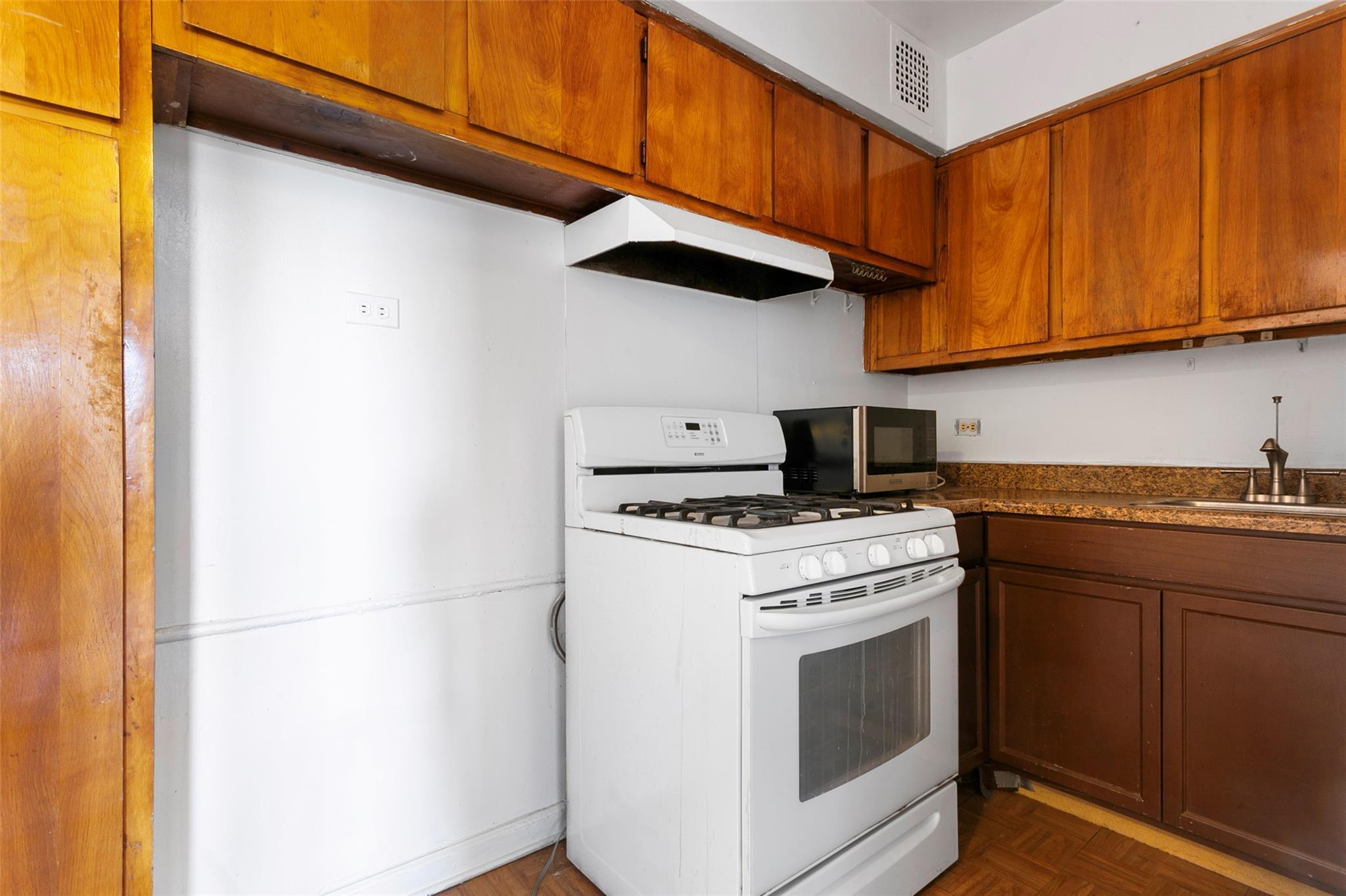 Coop Post  Bronx, NY 10471, MLS-806231-14