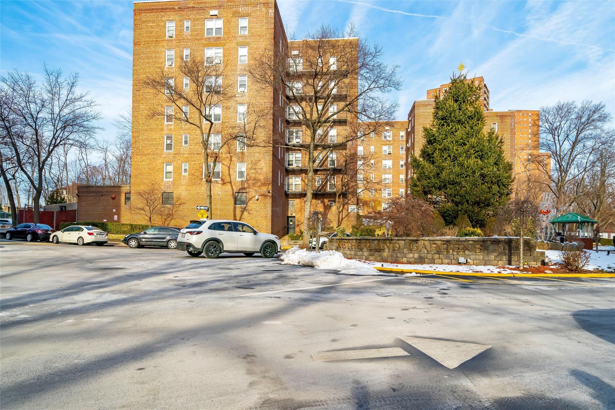 Coop Netherland  Bronx, NY 10471, MLS-806320-21