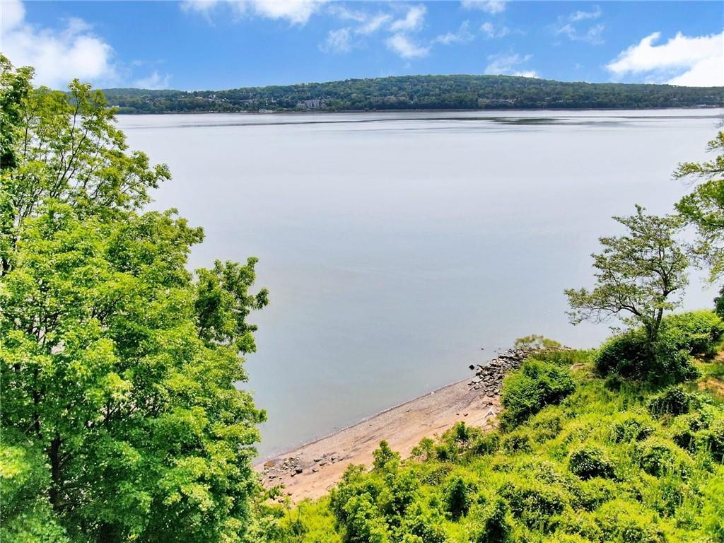 Single Family Corbett  Rockland County, NY 10964, MLS-806331-2