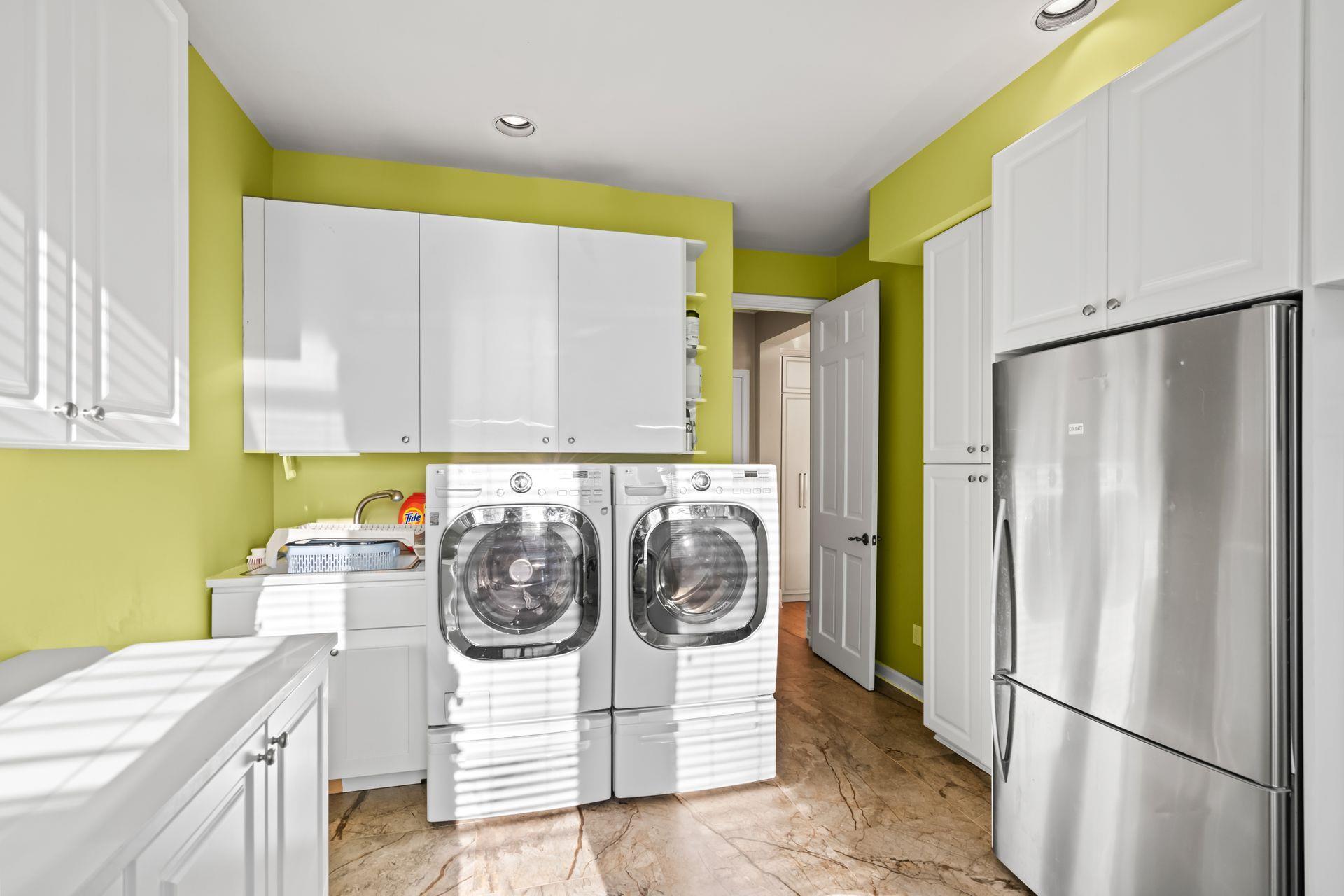 Single Family Mallard  Suffolk County, NY 11743, MLS-806473-25