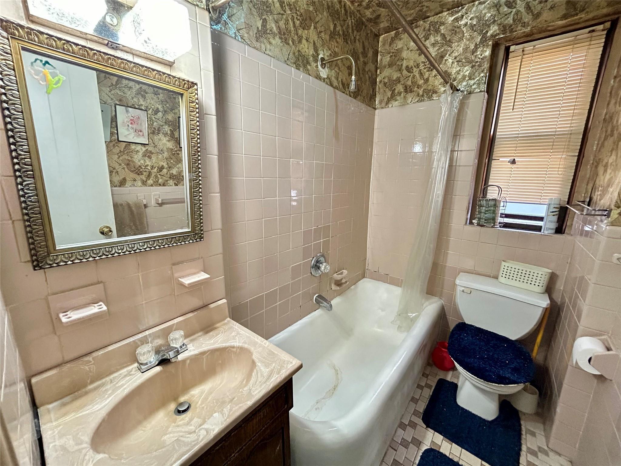 Coop Matthews  Bronx, NY 10467, MLS-806554-3