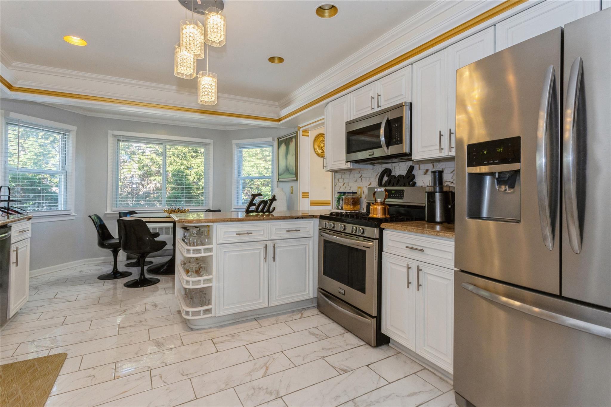 Single Family Cedar  Nassau County, NY 11520, MLS-806613-6