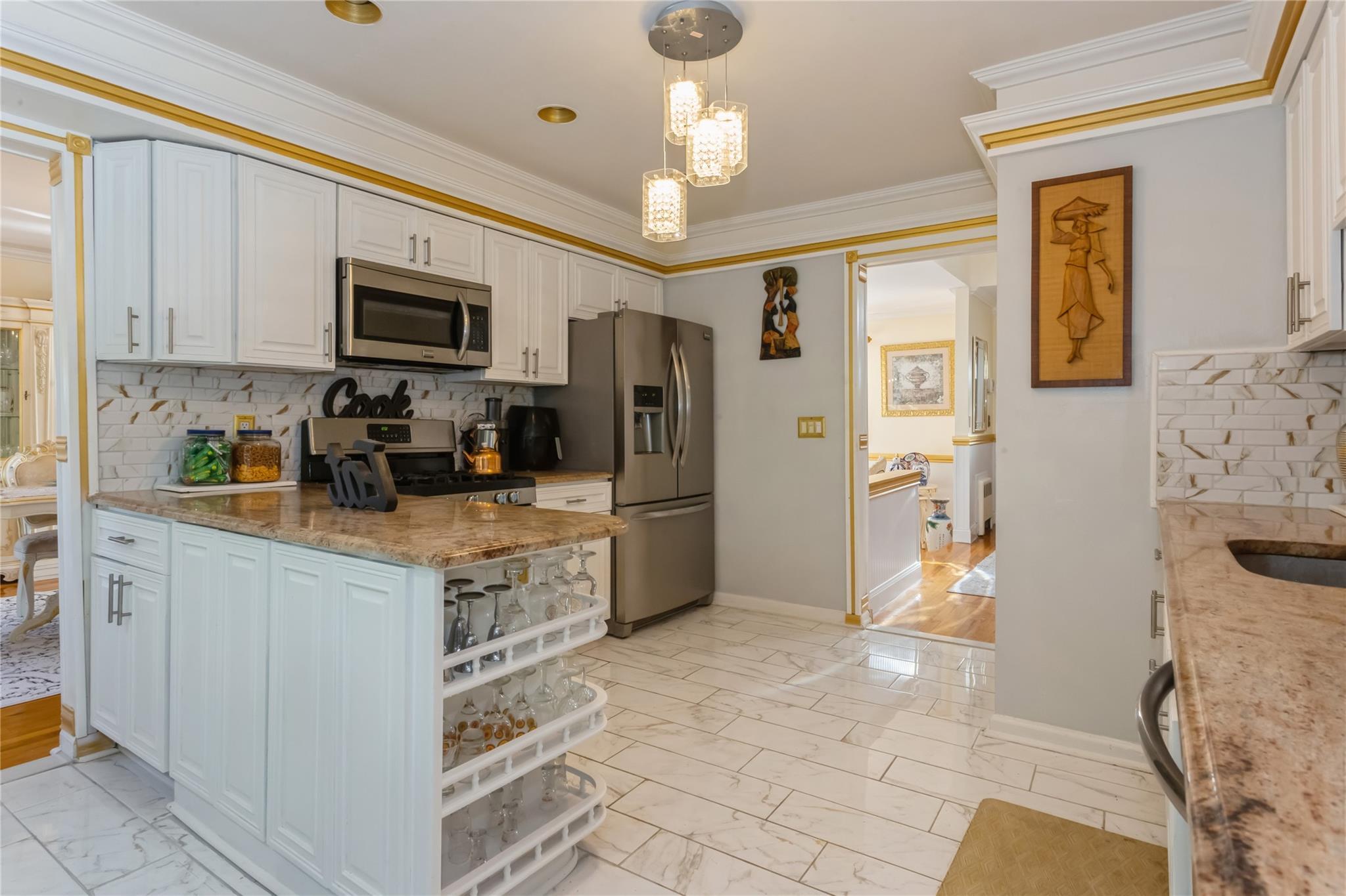 Single Family Cedar  Nassau County, NY 11520, MLS-806613-8