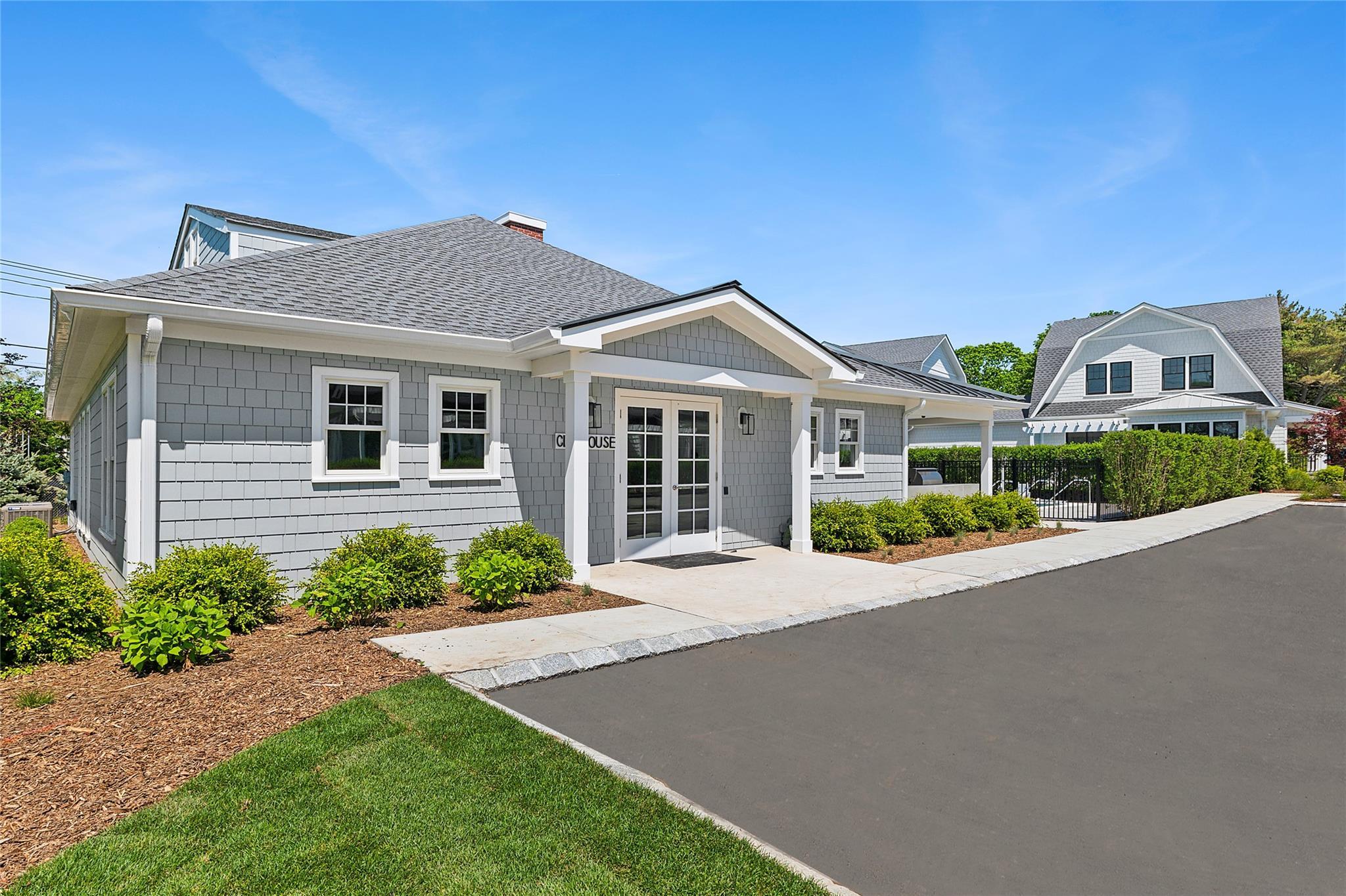 Single Family Depot  Suffolk County, NY 11978, MLS-806626-26
