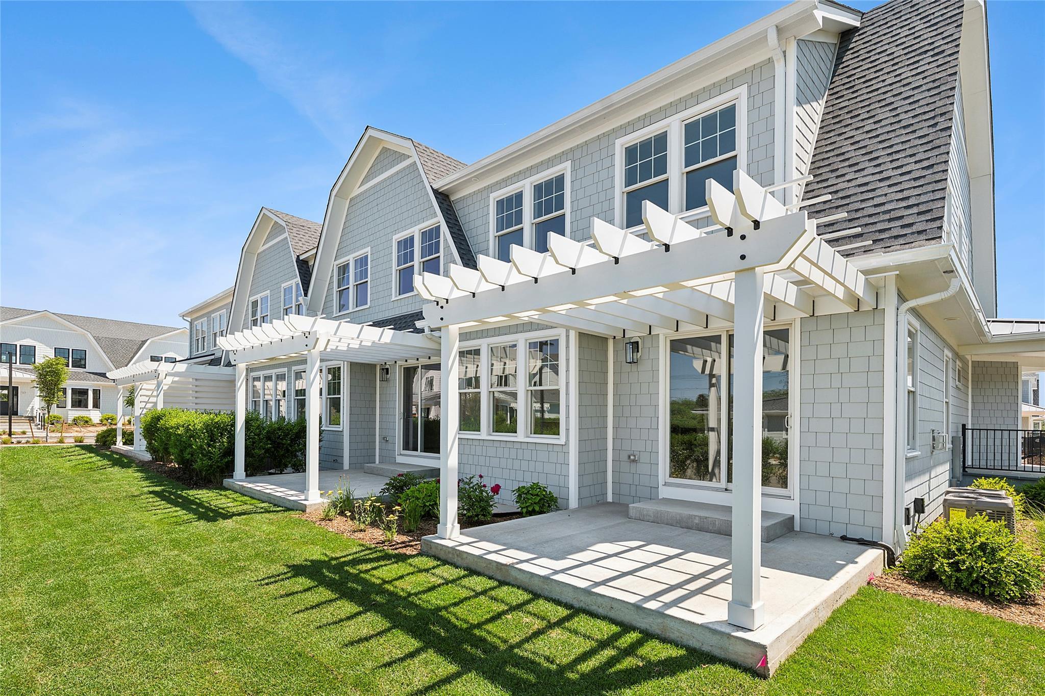 Condo Depot  Suffolk County, NY 11978, MLS-806657-29
