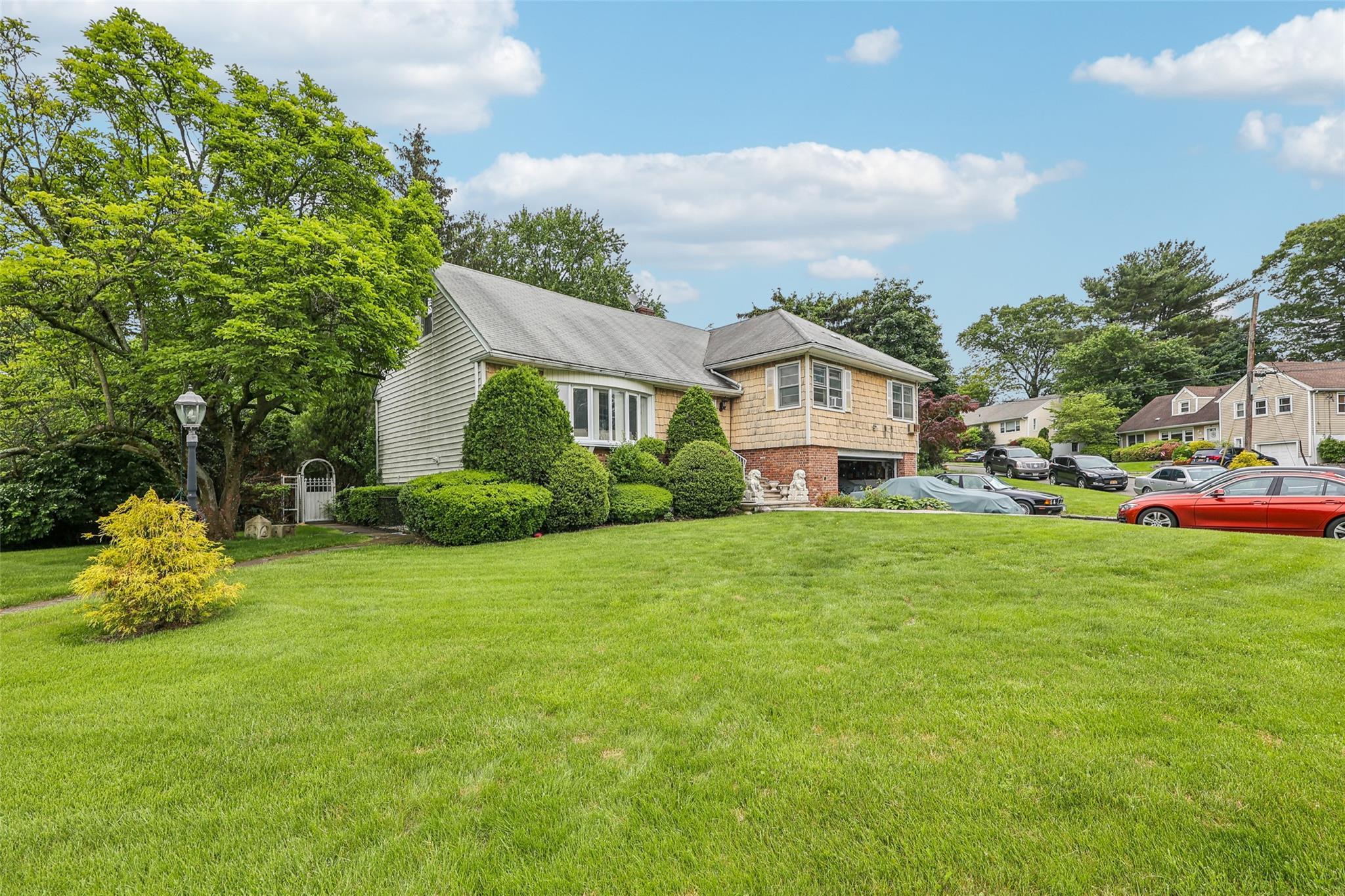Single Family Bonnie Meadow  Westchester County, NY 10583, MLS-806759-2