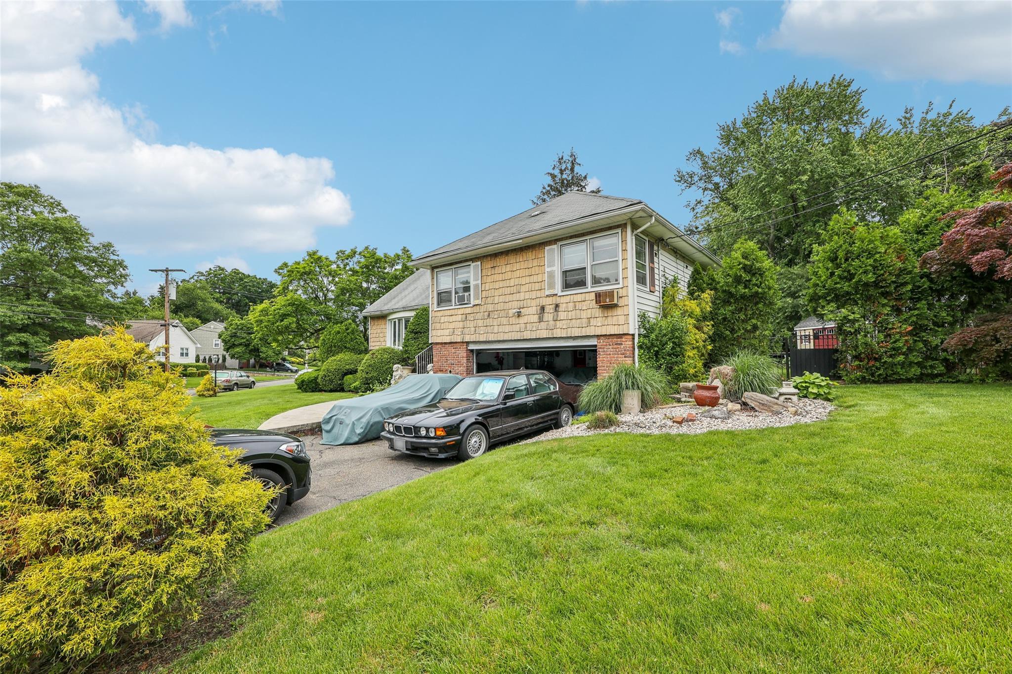 Single Family Bonnie Meadow  Westchester County, NY 10583, MLS-806759-3