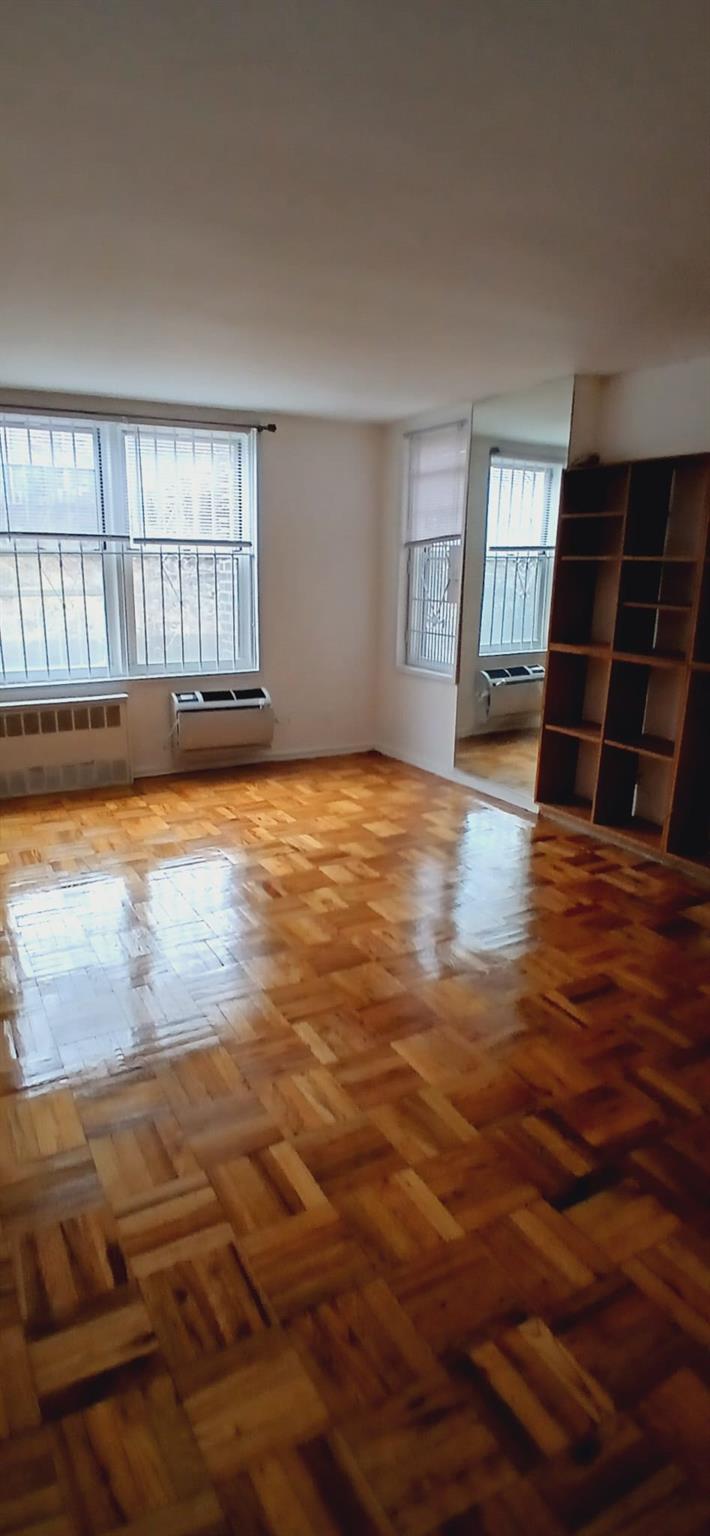 Coop 39  Queens, NY 11104, MLS-806896-11