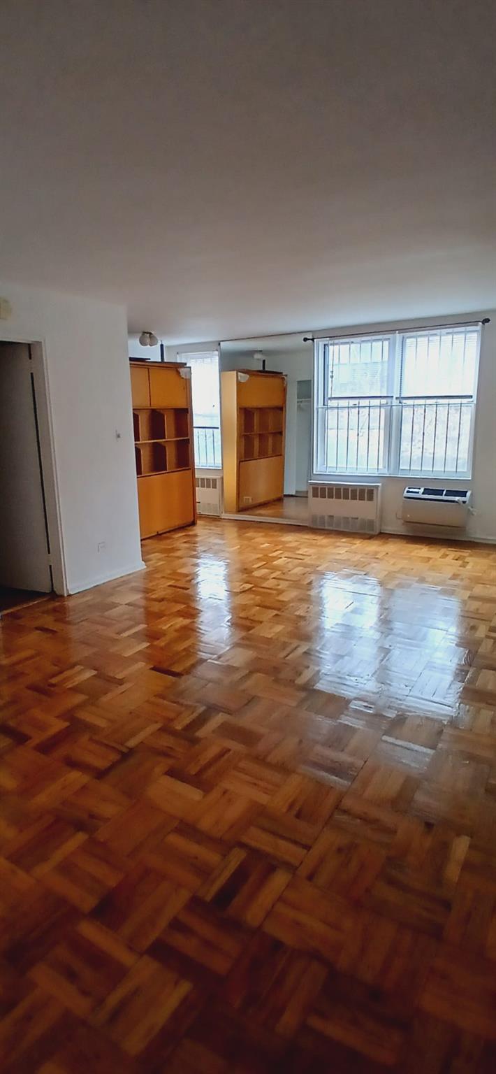 Coop 39  Queens, NY 11104, MLS-806896-4