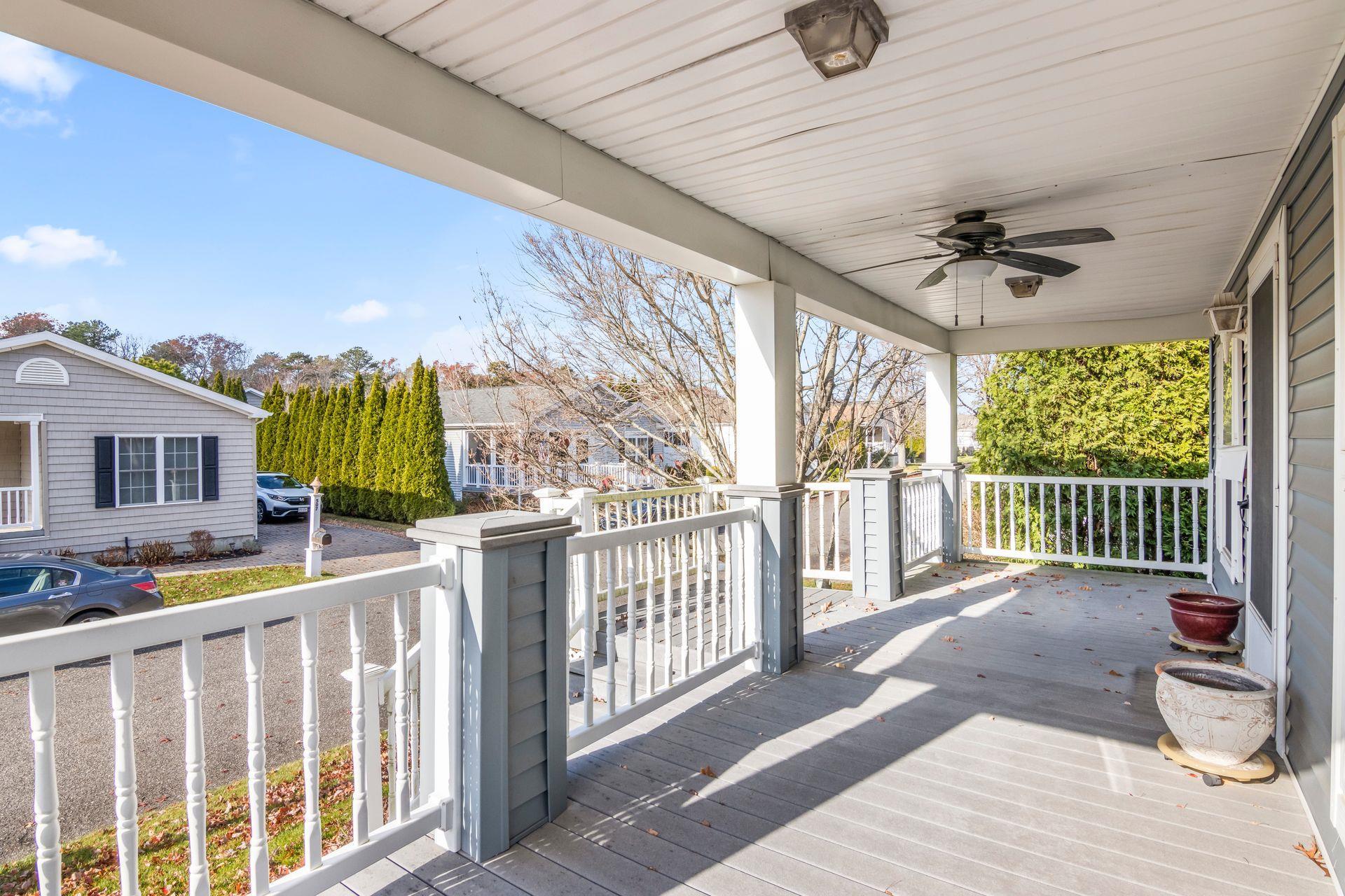Single Family Old Country Road  Suffolk County, NY 11901, MLS-806946-2