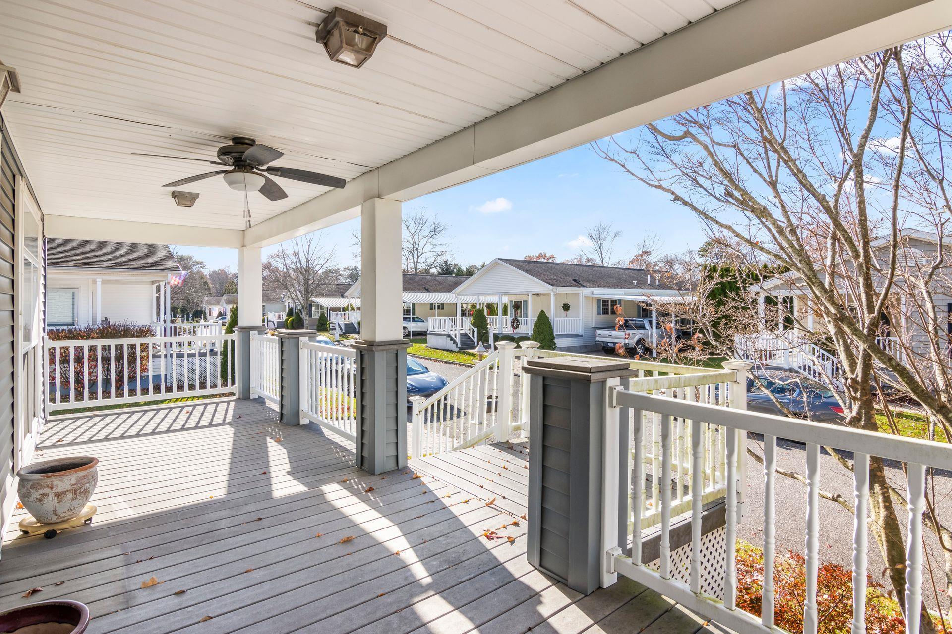 Single Family Old Country Road  Suffolk County, NY 11901, MLS-806946-3