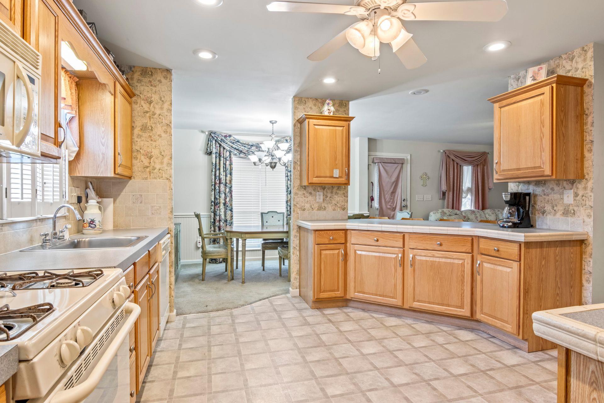 Single Family Old Country Road  Suffolk County, NY 11901, MLS-806946-6